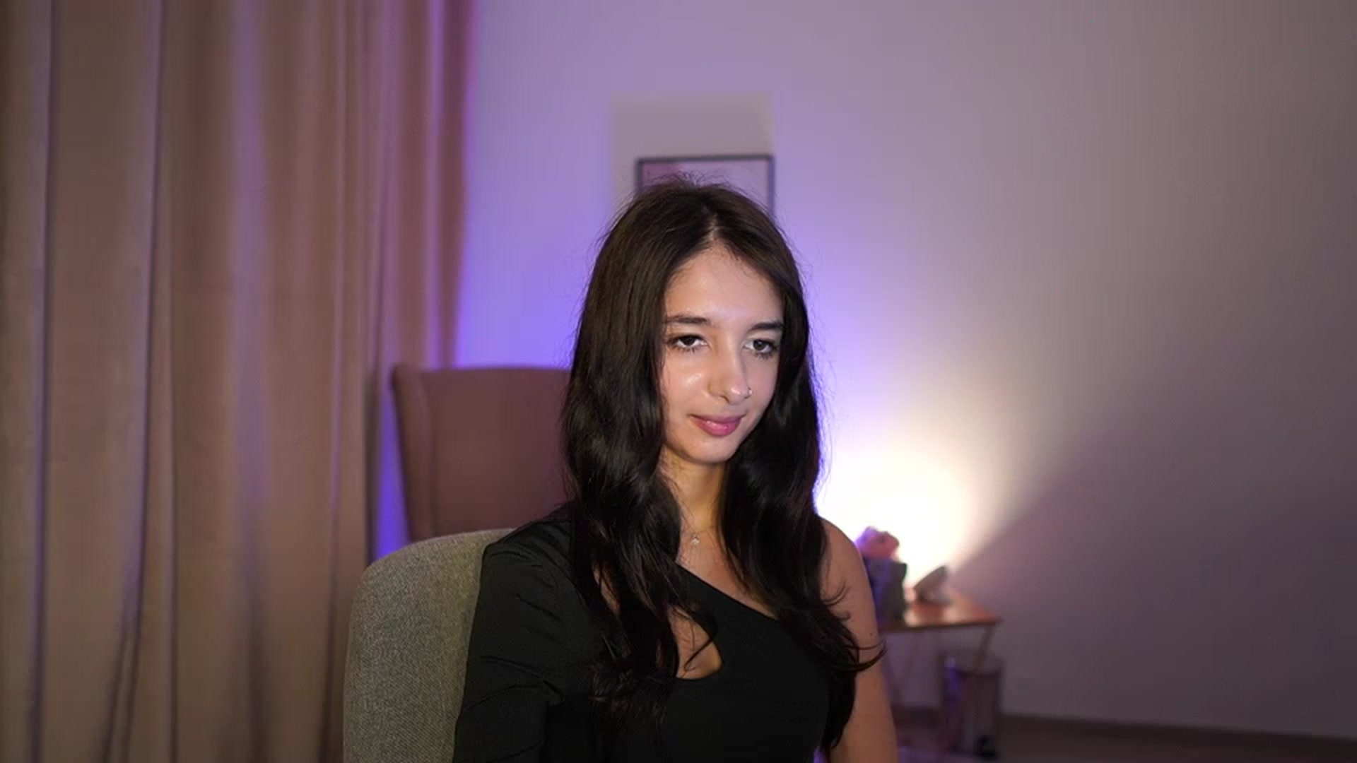 Gallery image thumbnail from Jacky__smith's myfreecams stream on, 07/07/2025, 10:56 image 7 of 20