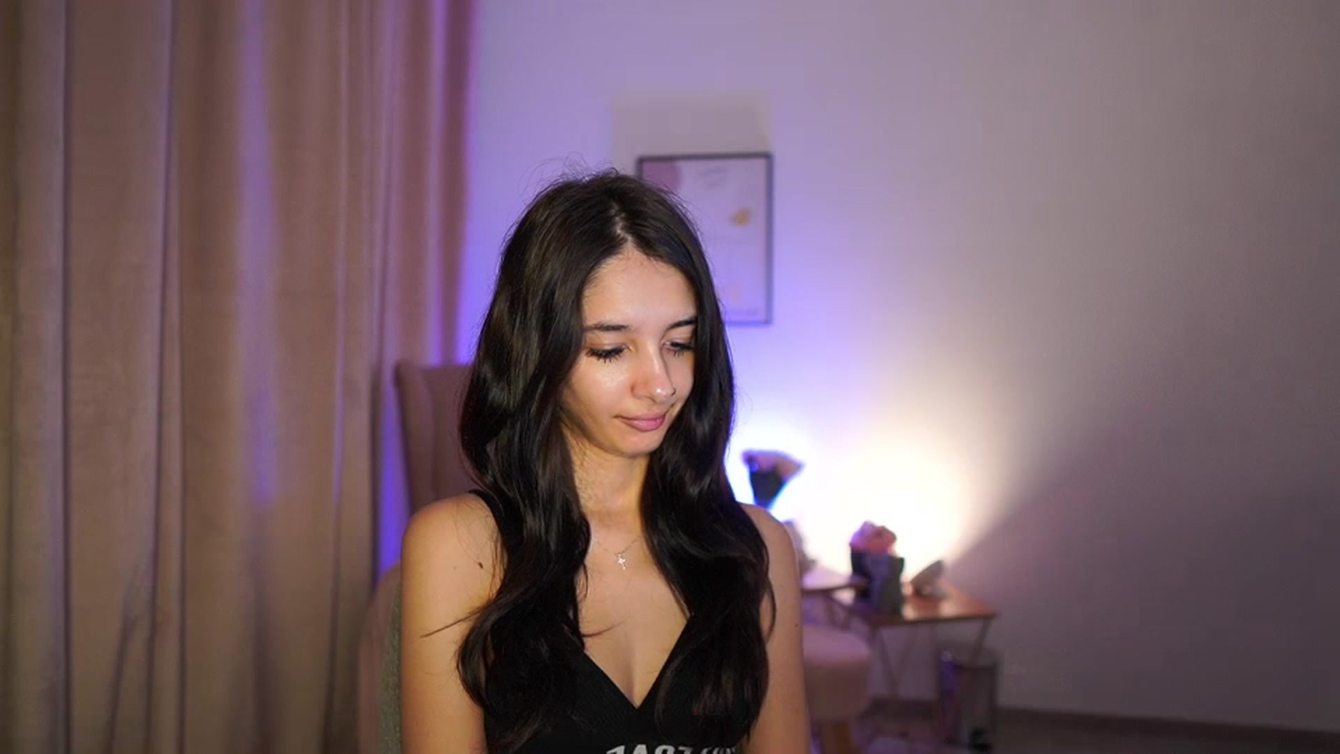 Gallery image thumbnail from Jacky__smith's myfreecams stream on, 07/08/2025, 10:00 image 13 of 20