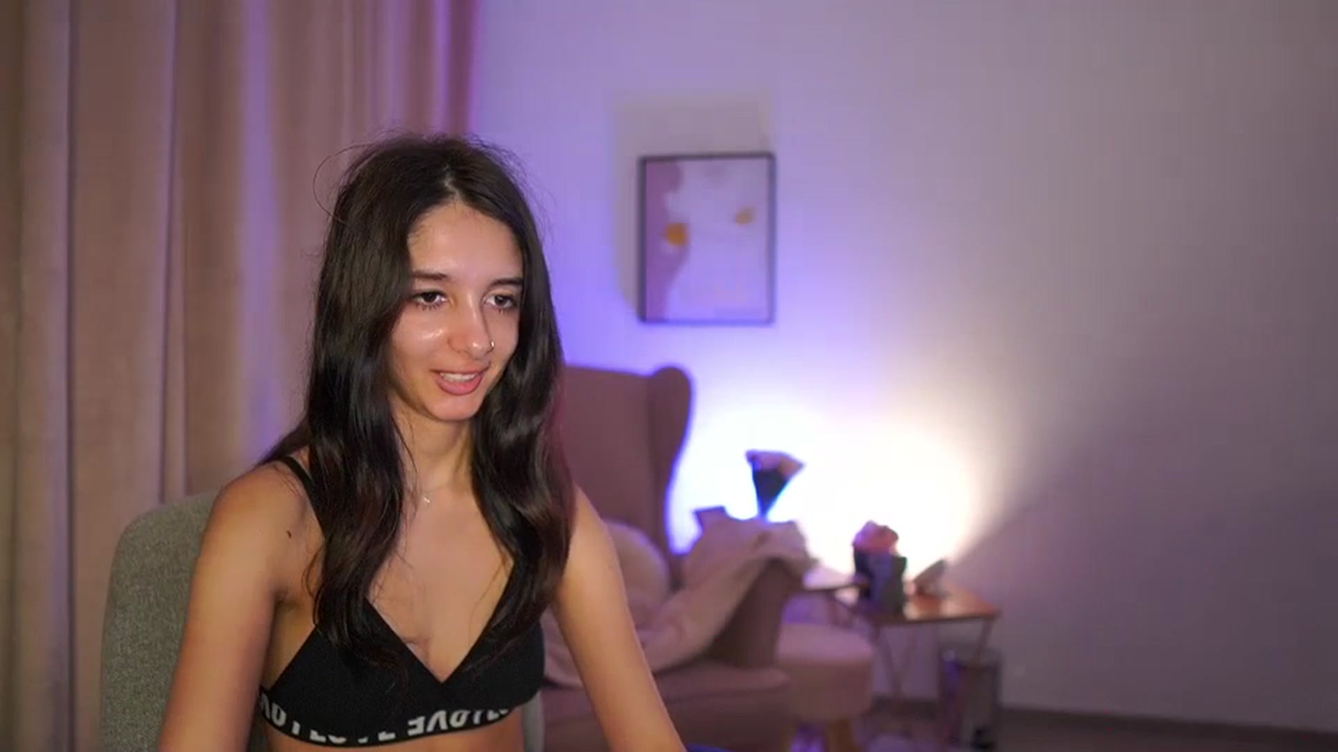 Gallery image thumbnail from Jacky__smith's myfreecams stream on, 07/08/2025, 13:04 image 12 of 20