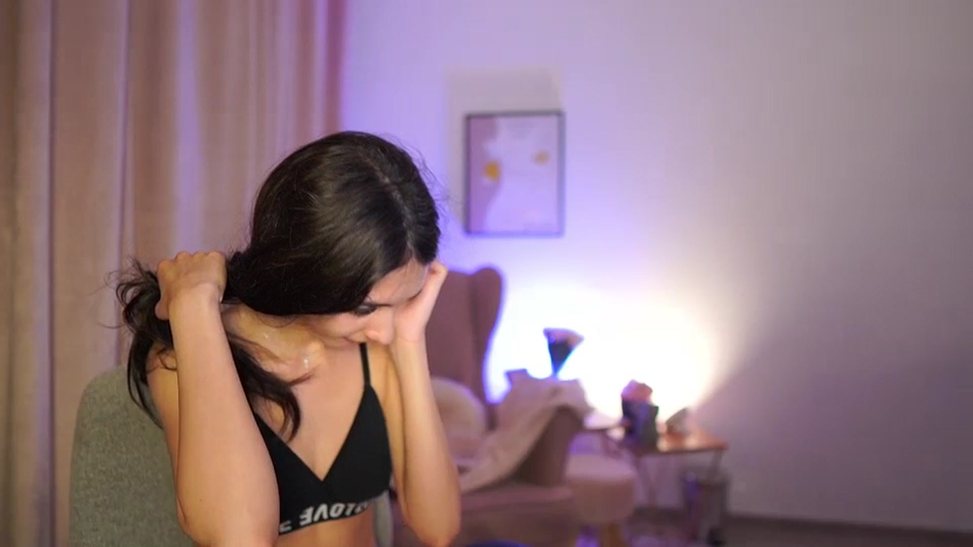 Gallery image thumbnail from Jacky__smith's myfreecams stream on, 07/08/2025, 13:04 image 9 of 20