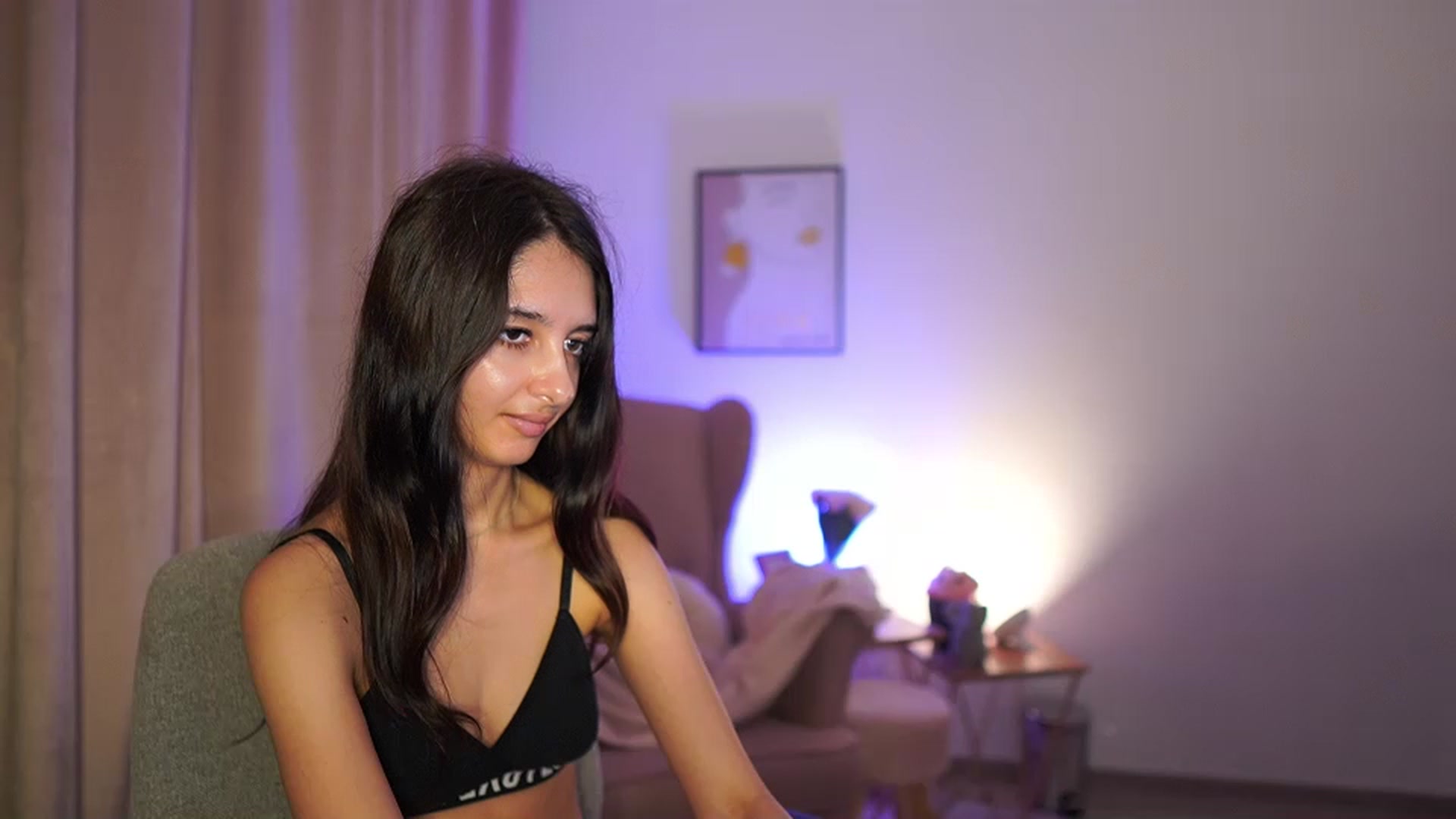 Gallery image thumbnail from Jacky__smith's myfreecams stream on, 07/08/2025, 13:04 image 15 of 20