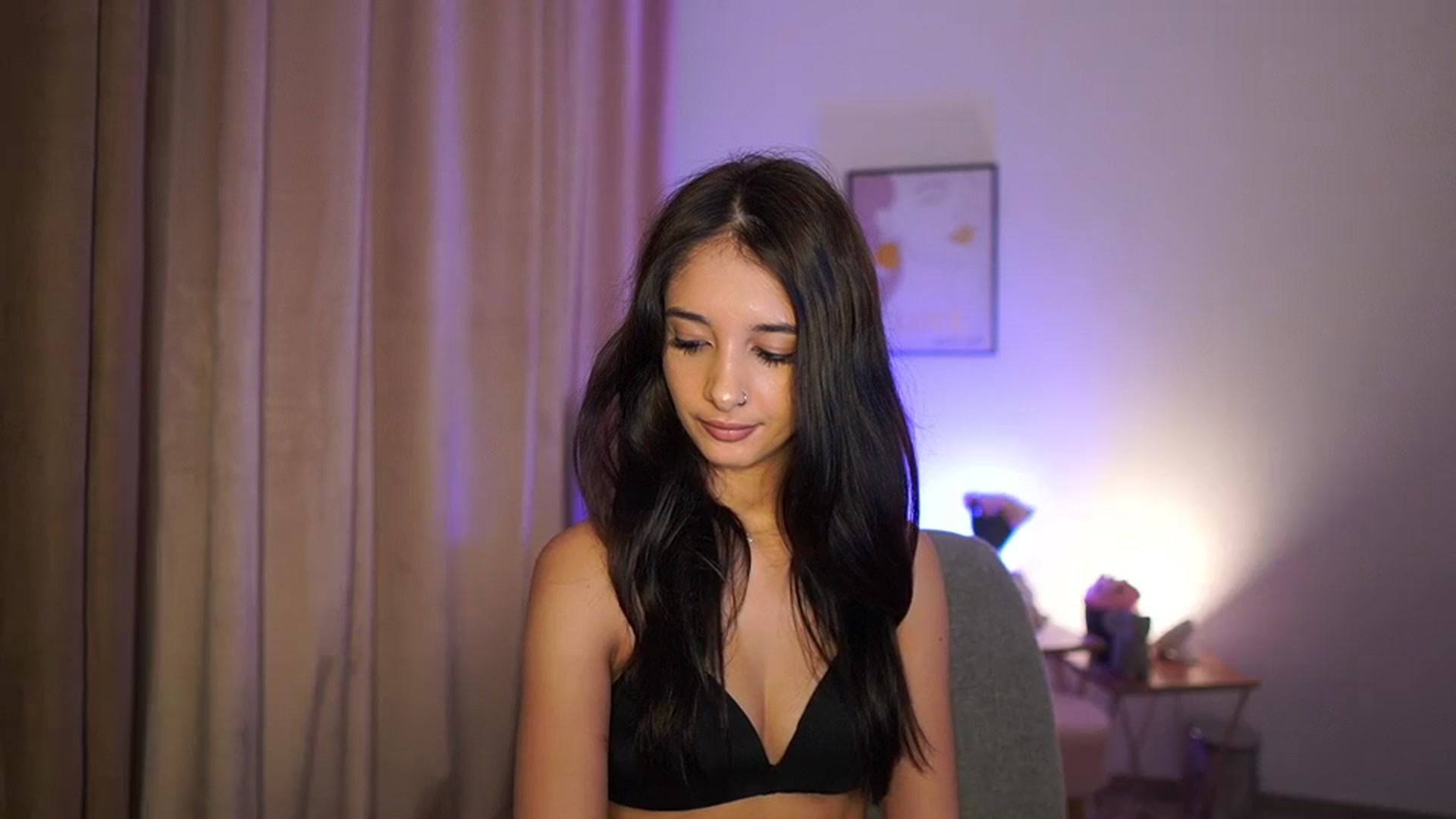 Gallery image thumbnail from Jacky__smith's myfreecams stream on, 07/10/2025, 10:49 image 18 of 20