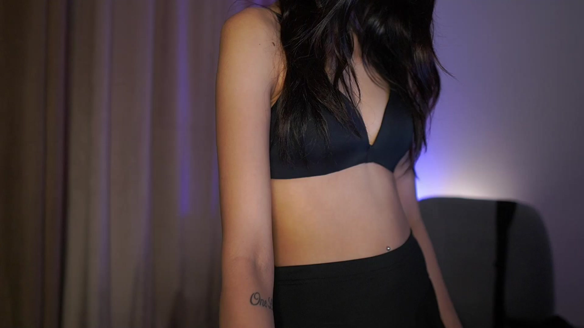 Gallery image thumbnail from Jacky__smith's myfreecams stream on, 07/15/2025, 10:13 image 7 of 20