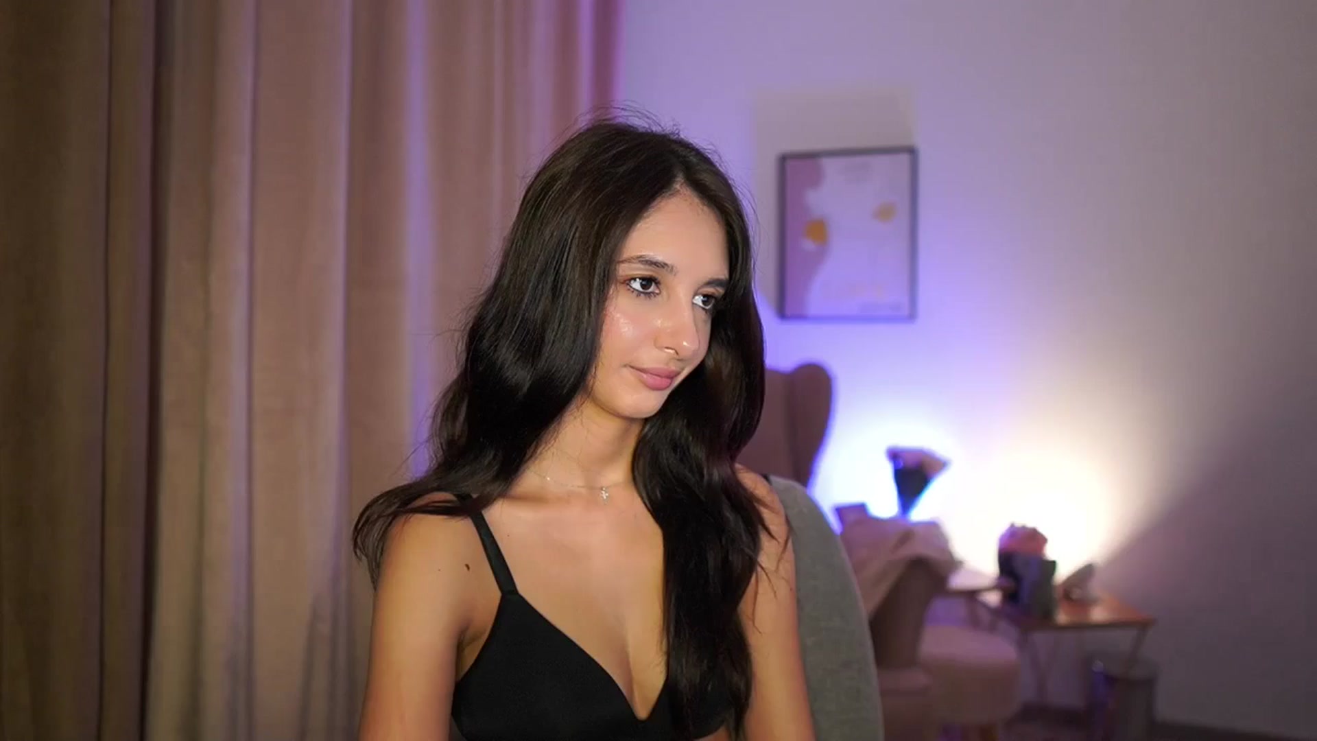 Gallery image thumbnail from Jacky__smith's myfreecams stream on, 07/15/2025, 13:10 image 14 of 20