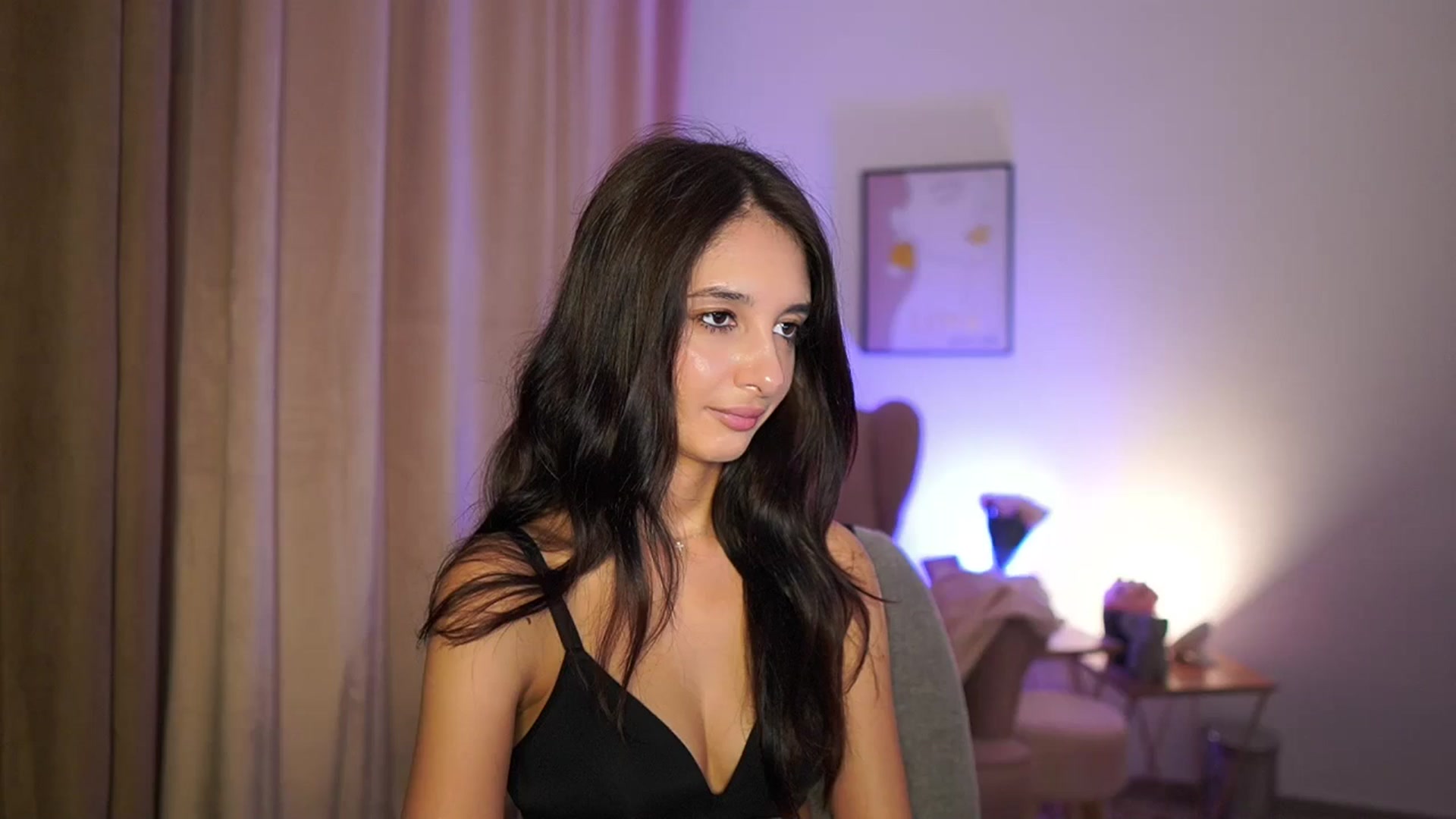 Gallery image thumbnail from Jacky__smith's myfreecams stream on, 07/15/2025, 13:10 image 15 of 20