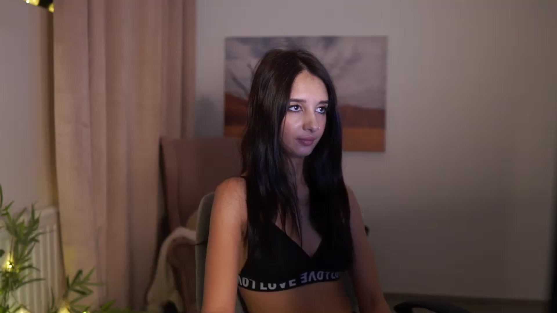 Gallery image thumbnail from Jacky__smith's myfreecams stream on, 08/25/2025, 11:29 image 3 of 20