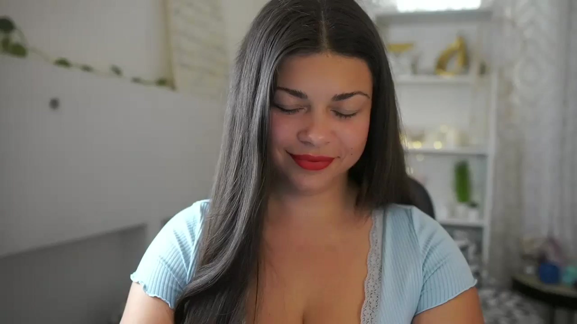 Gallery image thumbnail from Jaclyn__Case's myfreecams stream on, 06/19/2024, 13:35 image 10 of 20