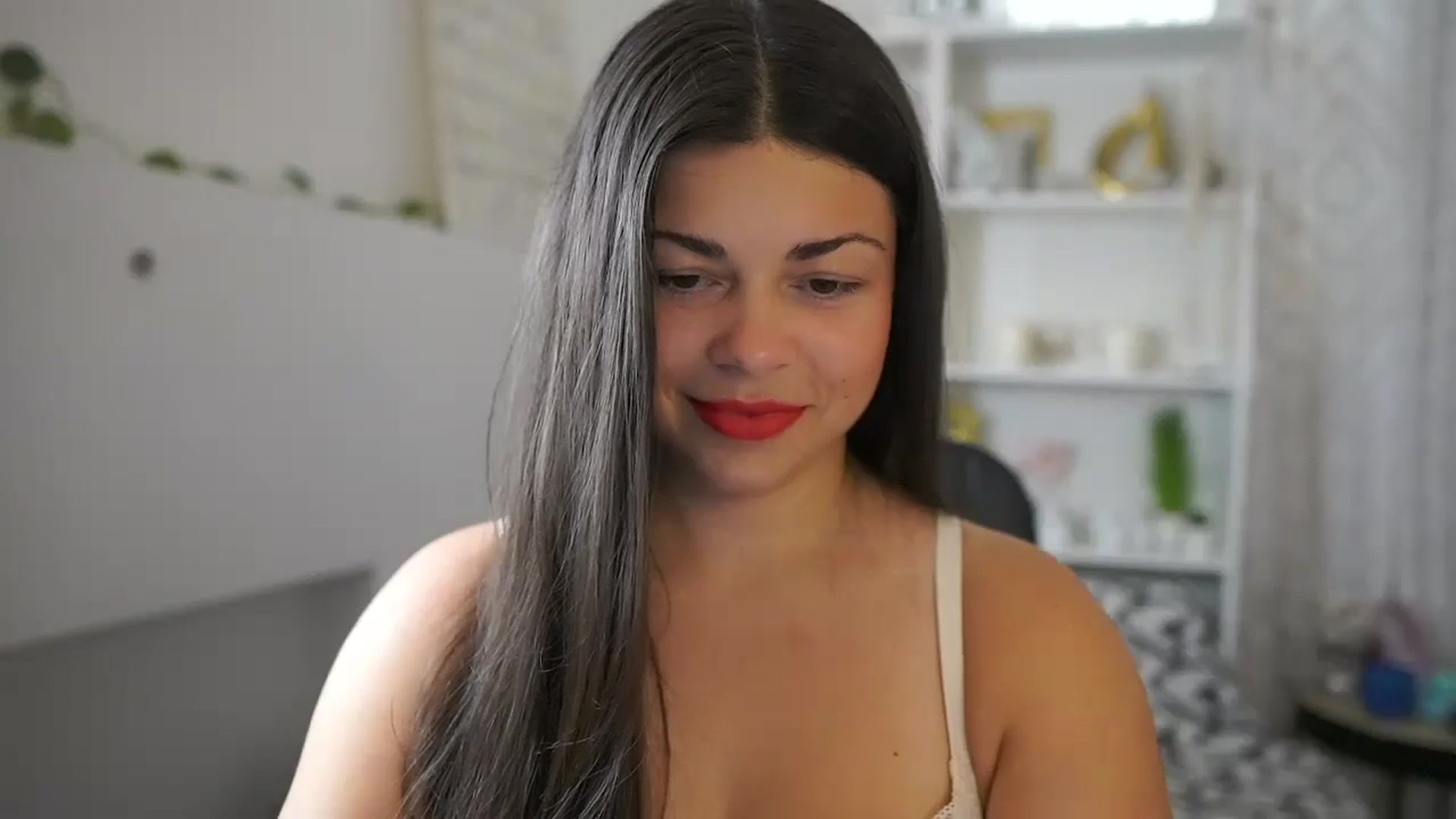 Gallery image thumbnail from Jaclyn__Case's myfreecams stream on, 06/20/2024, 14:12 image 2 of 20