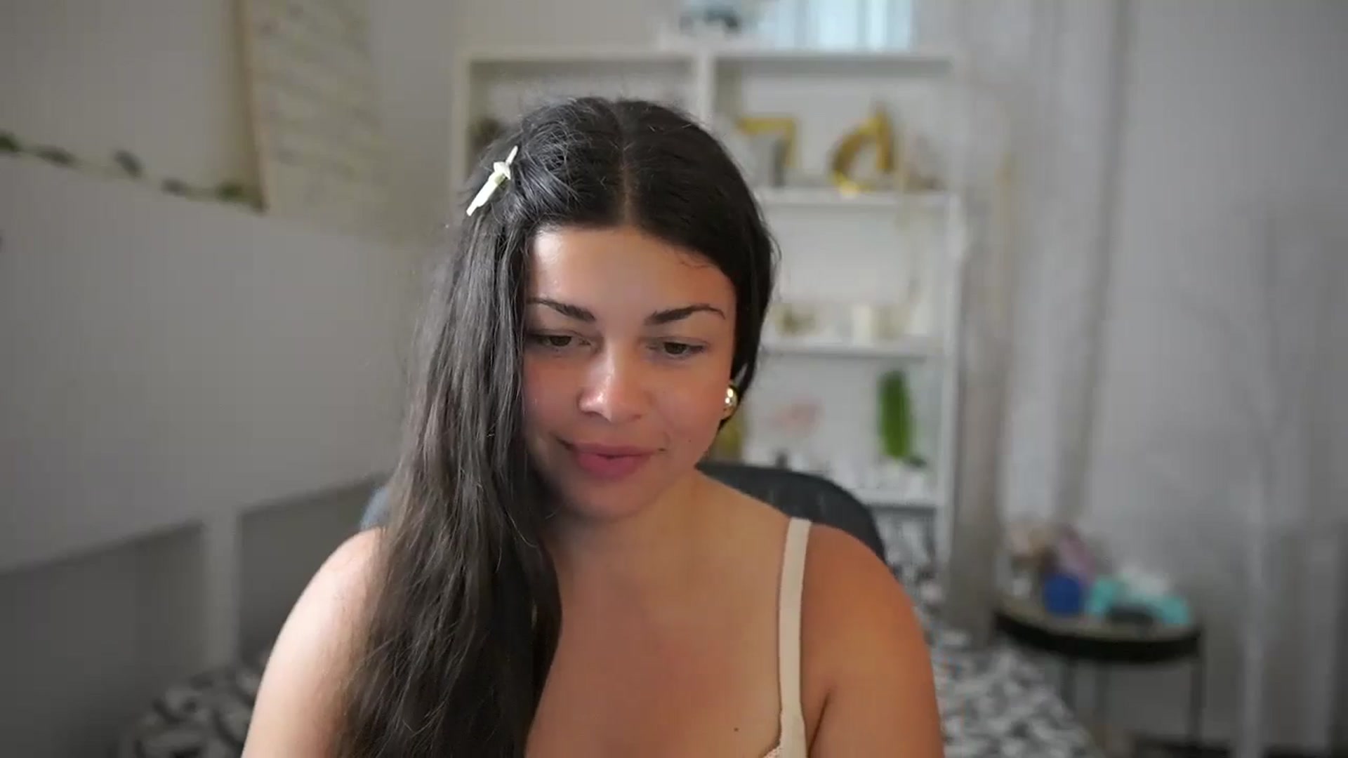 Gallery image thumbnail from Jaclyn__Case's myfreecams stream on, 06/23/2024, 15:42 image 20 of 20