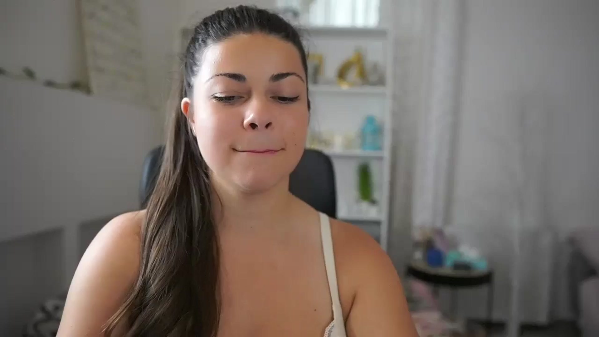 Gallery image thumbnail from Jaclyn__Case's myfreecams stream on, 06/27/2024, 15:07 image 3 of 20