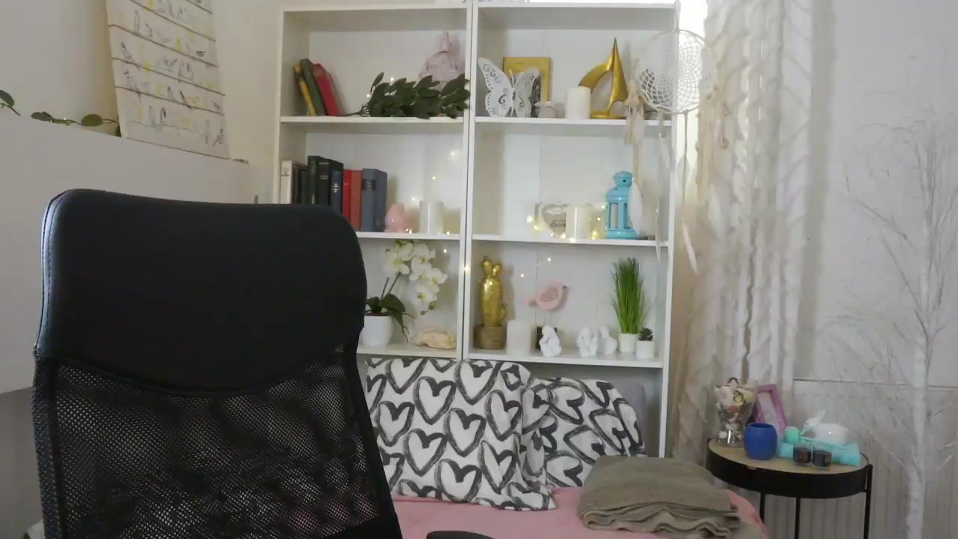 Gallery image thumbnail from Jaclyn__Case's myfreecams stream on, 06/30/2024, 15:02 image 18 of 20