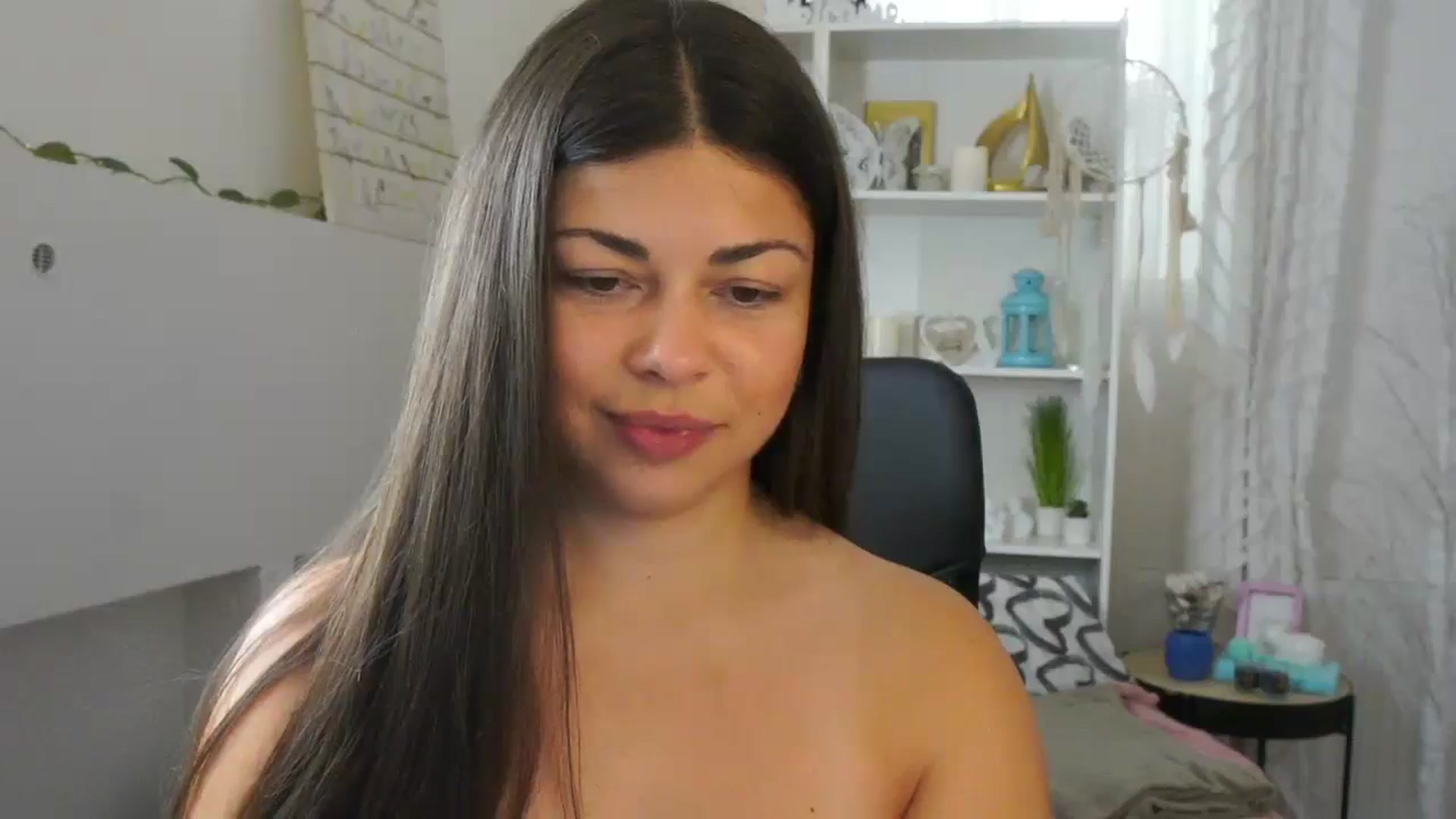 Gallery image thumbnail from Jaclyn__Case's myfreecams stream on, 07/11/2024, 10:00 image 14 of 20