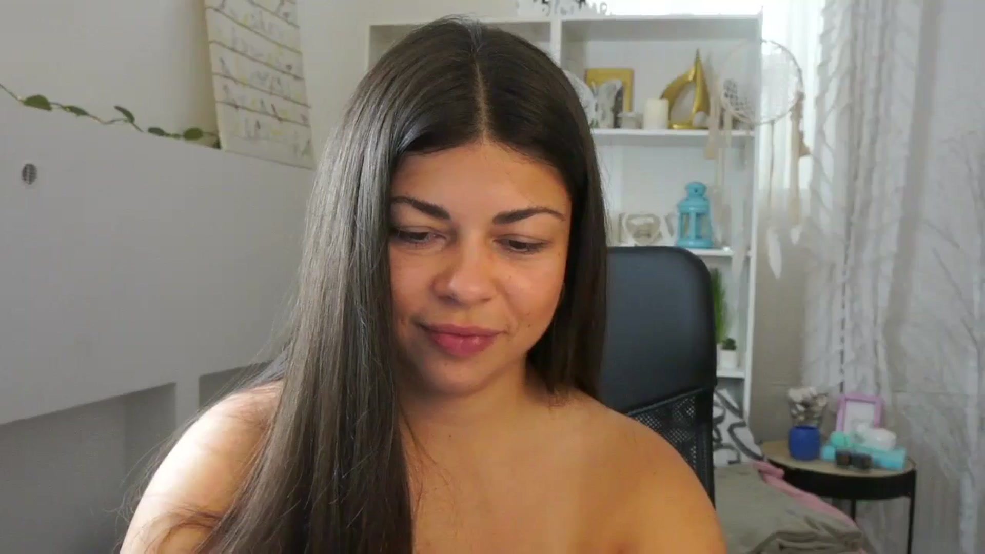 Gallery image thumbnail from Jaclyn__Case's myfreecams stream on, 07/11/2024, 10:00 image 15 of 20