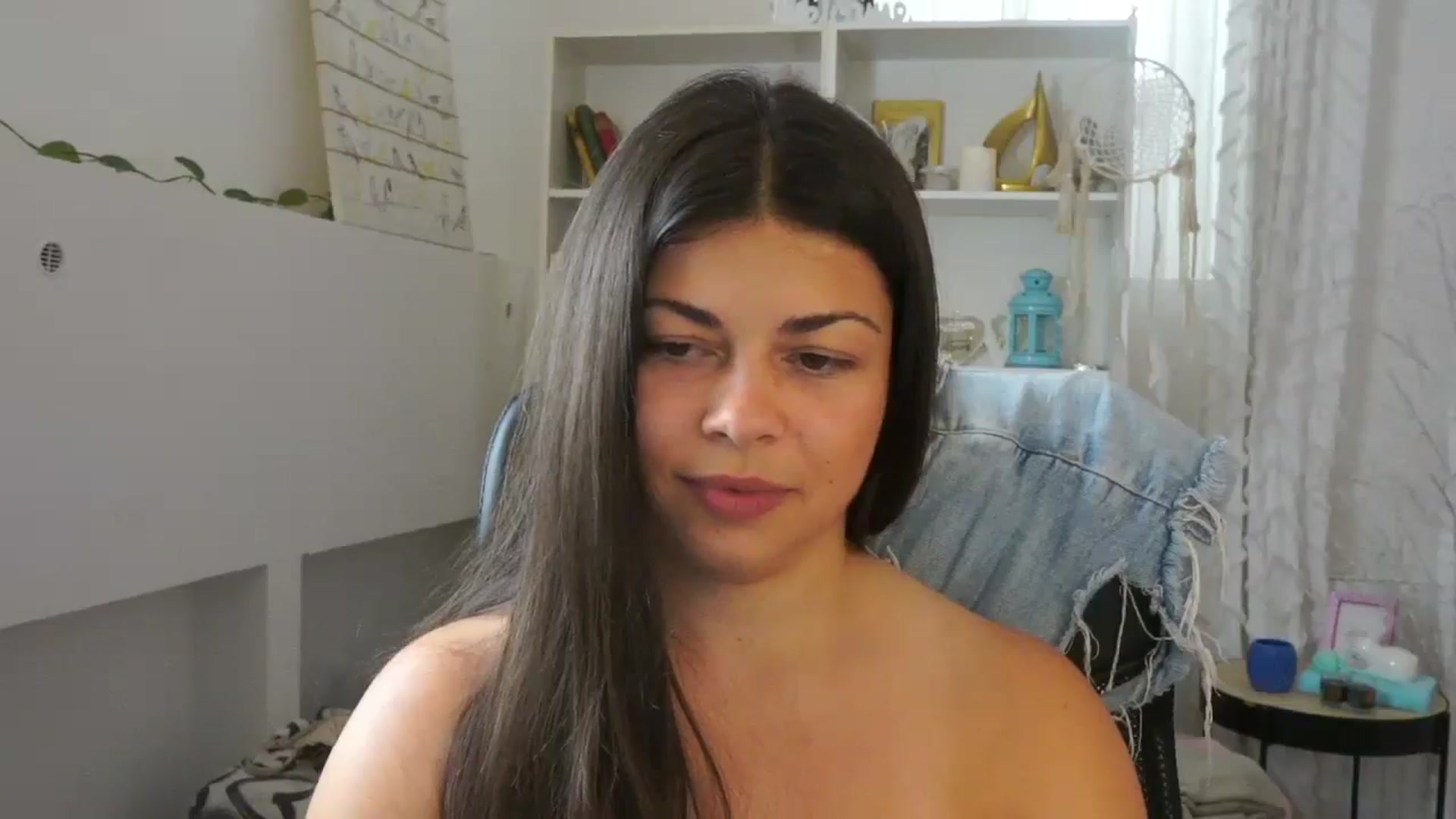 Gallery image thumbnail from Jaclyn__Case's myfreecams stream on, 07/12/2024, 12:22 image 20 of 20