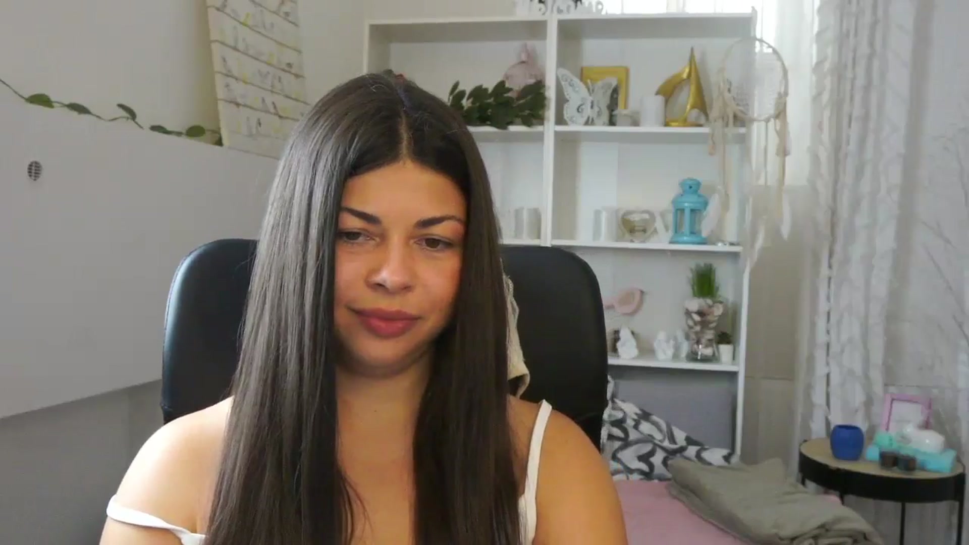 Gallery image thumbnail from Jaclyn__Case's myfreecams stream on, 07/13/2024, 09:04 image 12 of 20