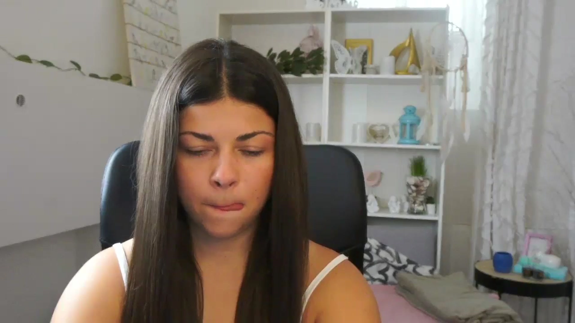 Gallery image thumbnail from Jaclyn__Case's myfreecams stream on, 07/13/2024, 12:42 image 4 of 20