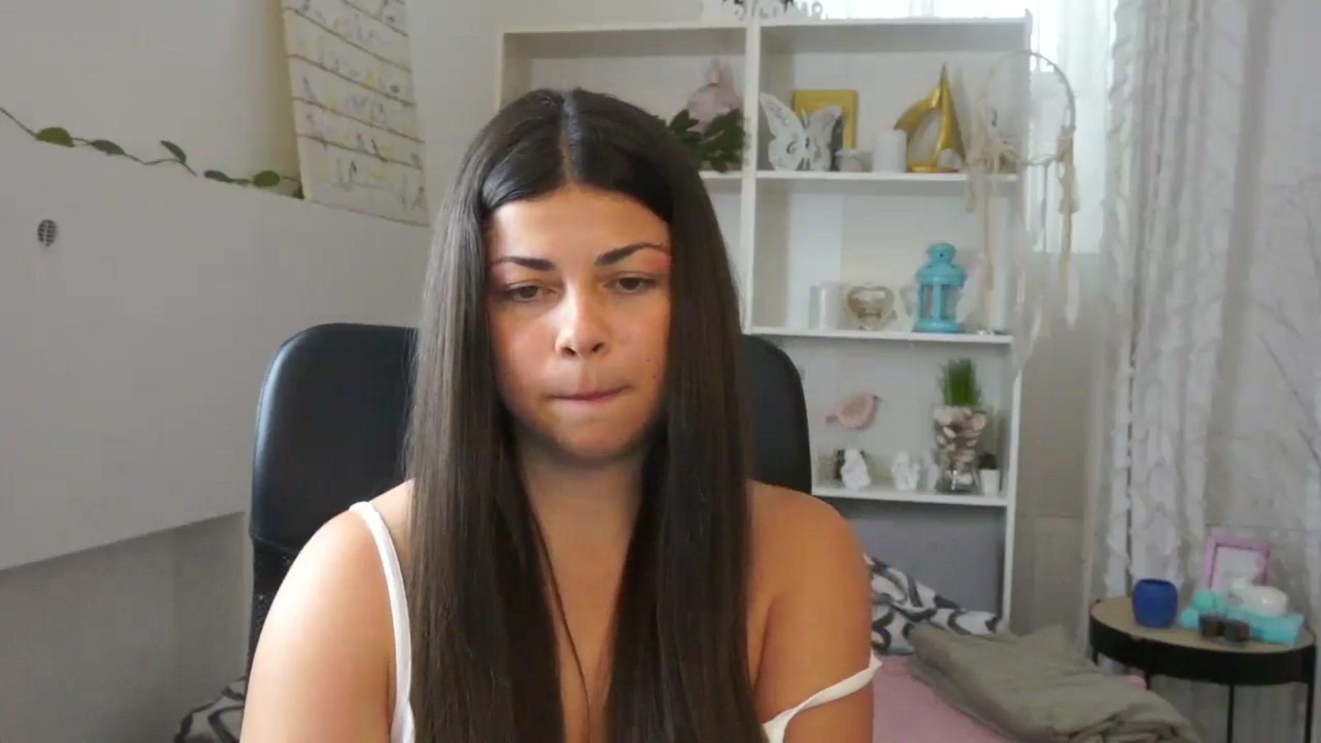 Gallery image thumbnail from Jaclyn__Case's myfreecams stream on, 07/13/2024, 12:42 image 10 of 20