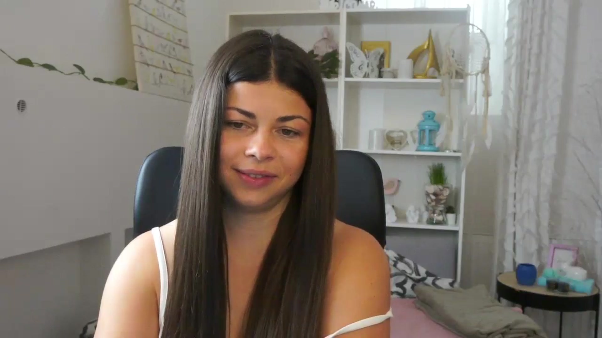 Gallery image thumbnail from Jaclyn__Case's myfreecams stream on, 07/13/2024, 12:42 image 9 of 20