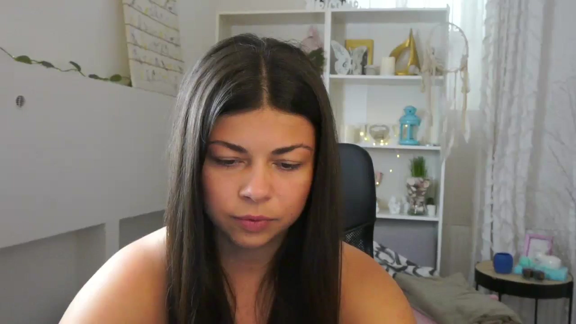 Gallery image thumbnail from Jaclyn__Case's myfreecams stream on, 07/14/2024, 14:41 image 13 of 20