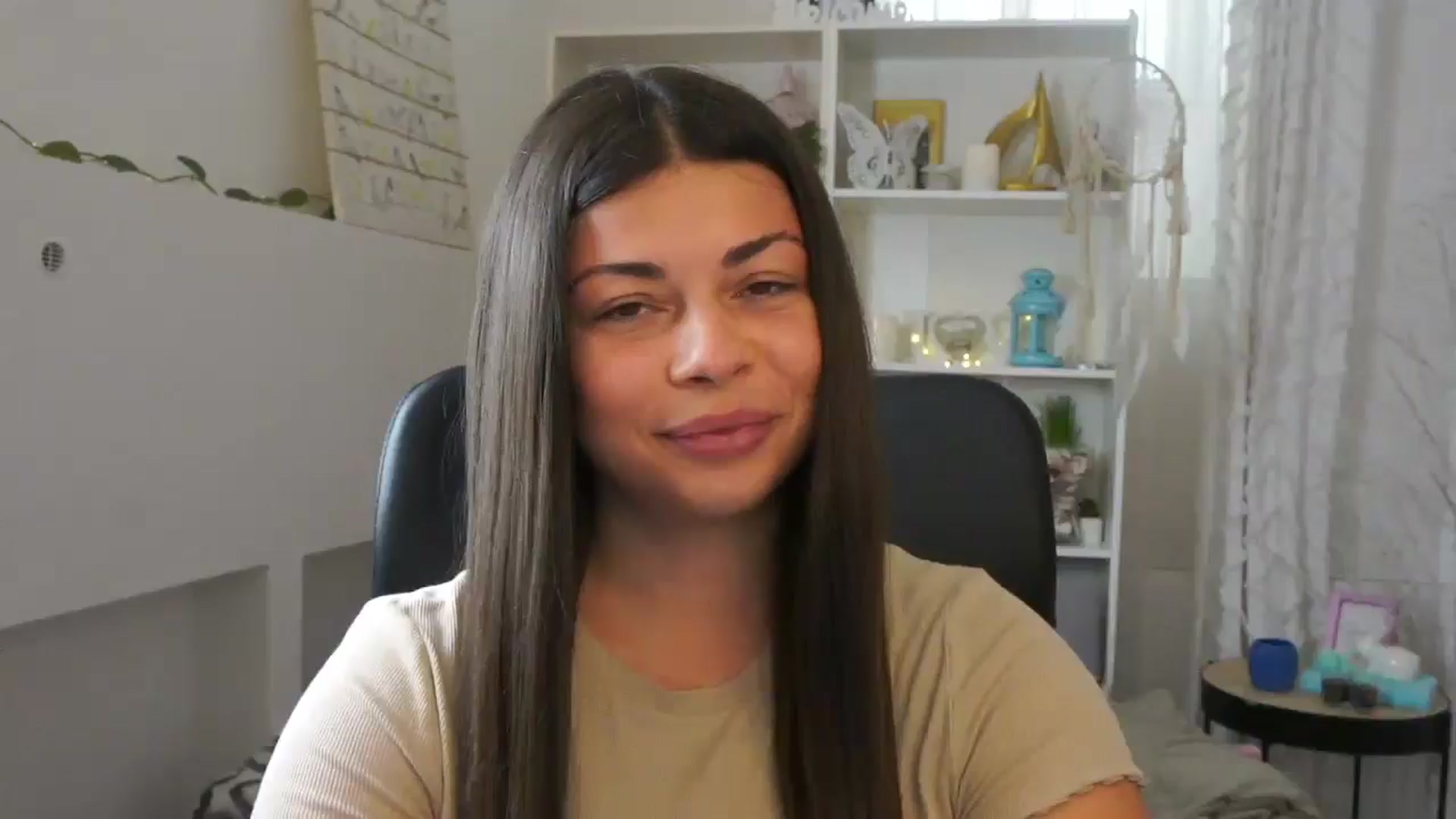 Gallery image thumbnail from Jaclyn__Case's myfreecams stream on, 07/14/2024, 14:41 image 1 of 20