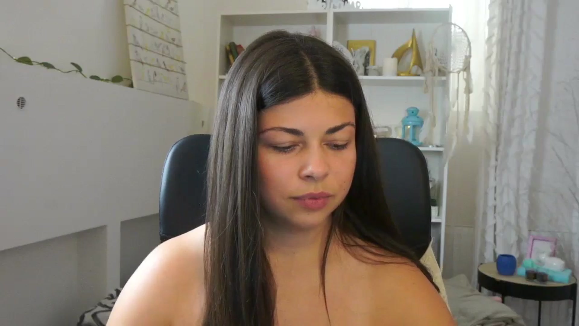 Gallery image thumbnail from Jaclyn__Case's myfreecams stream on, 07/14/2024, 14:41 image 18 of 20