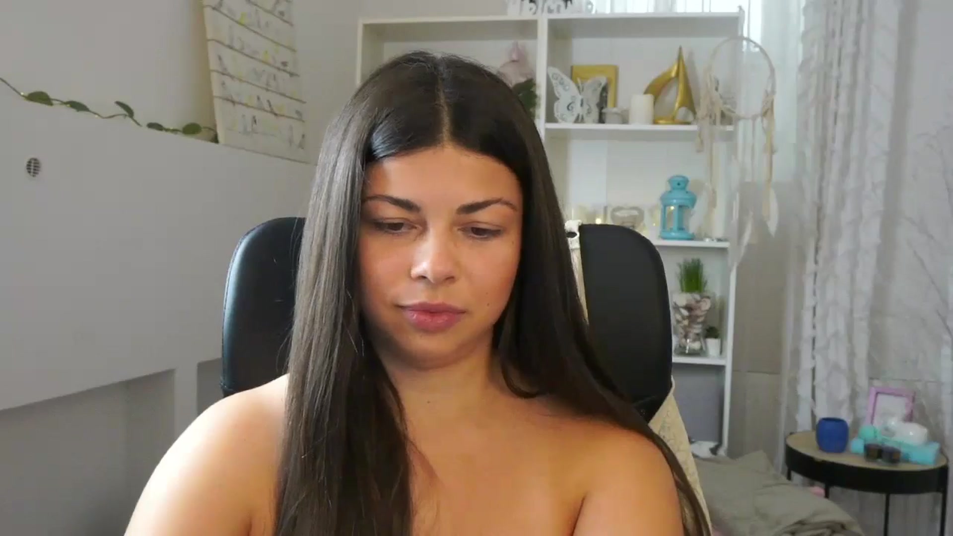 Gallery image thumbnail from Jaclyn__Case's myfreecams stream on, 07/14/2024, 14:41 image 17 of 20