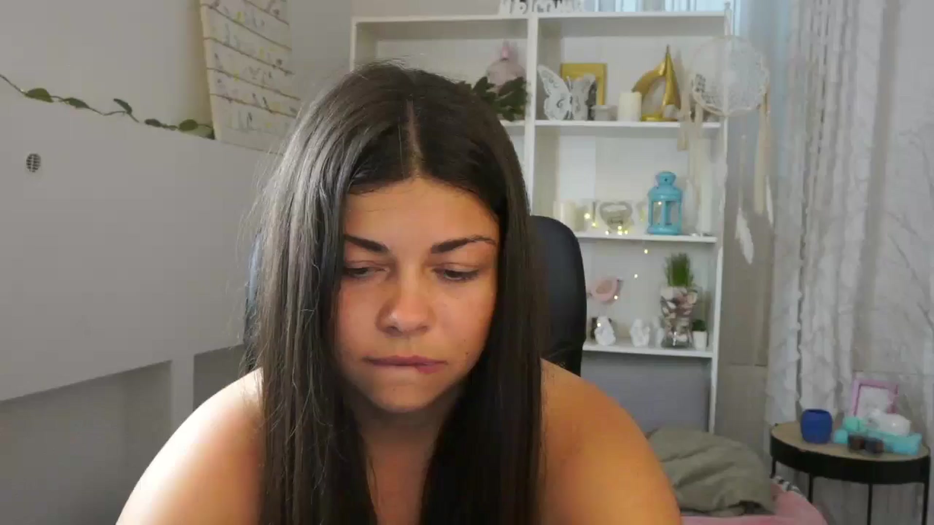 Gallery image thumbnail from Jaclyn__Case's myfreecams stream on, 07/14/2024, 17:32 image 1 of 20