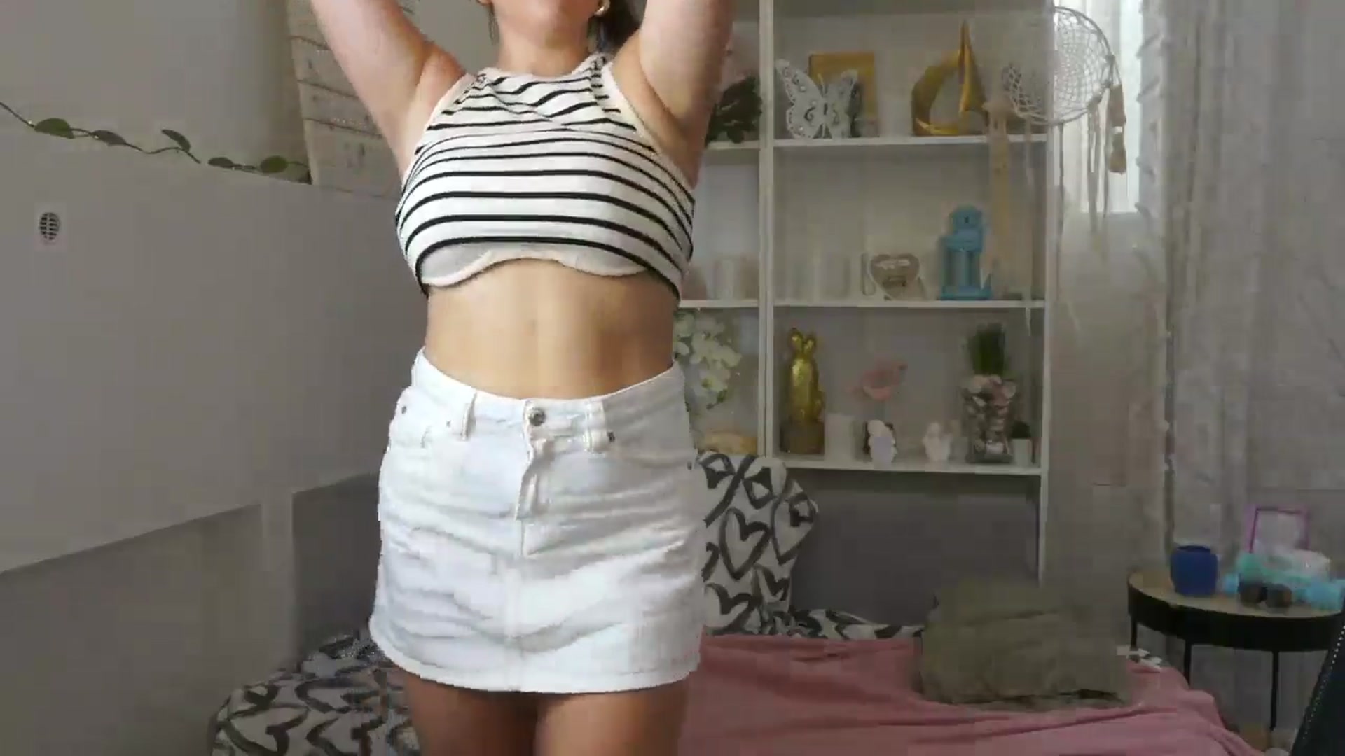 Gallery image thumbnail from Jaclyn__Case's myfreecams stream on, 07/15/2024, 10:02 image 2 of 20
