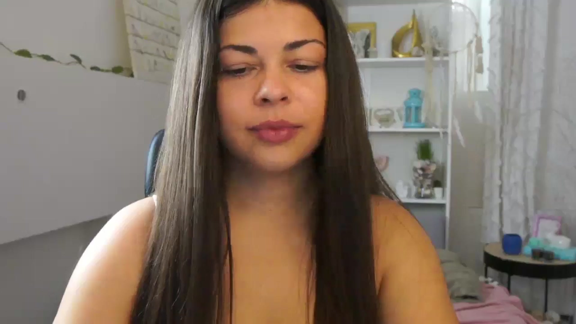 Gallery image thumbnail from Jaclyn__Case's myfreecams stream on, 07/15/2024, 10:02 image 8 of 20