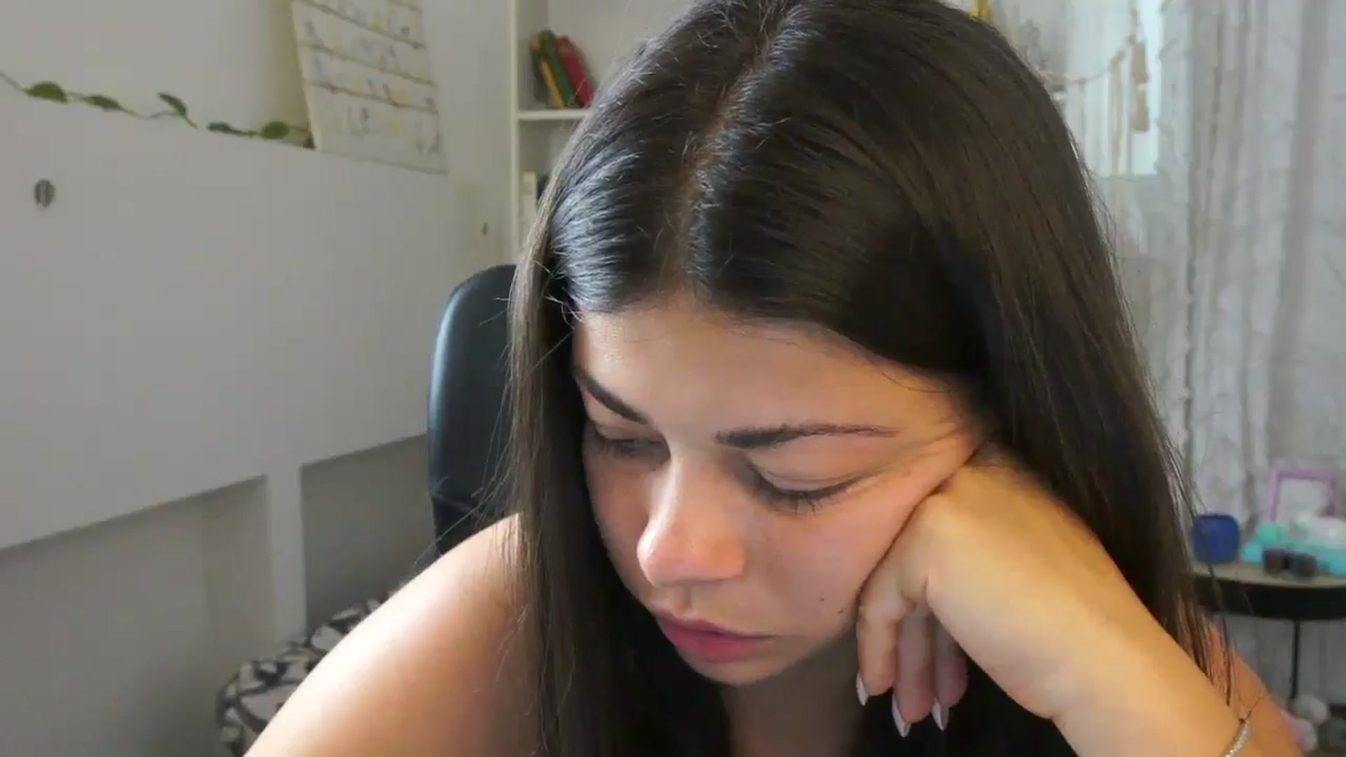 Gallery image thumbnail from Jaclyn__Case's myfreecams stream on, 07/15/2024, 12:42 image 18 of 20