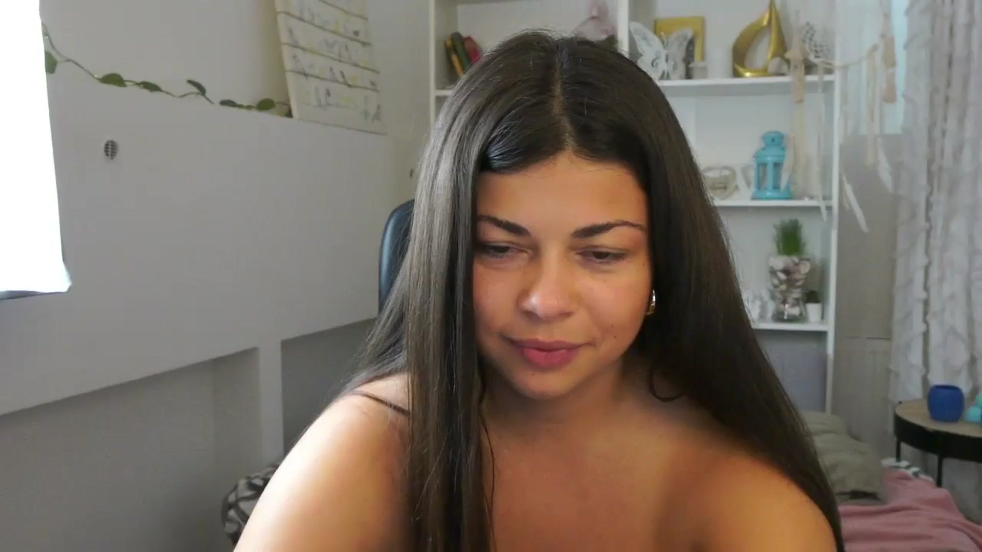 Gallery image thumbnail from Jaclyn__Case's myfreecams stream on, 07/15/2024, 12:42 image 2 of 20