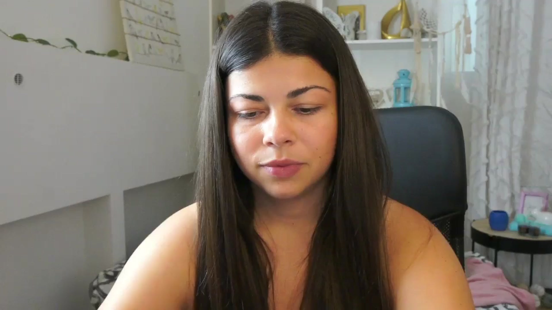 Gallery image thumbnail from Jaclyn__Case's myfreecams stream on, 07/15/2024, 12:42 image 16 of 20