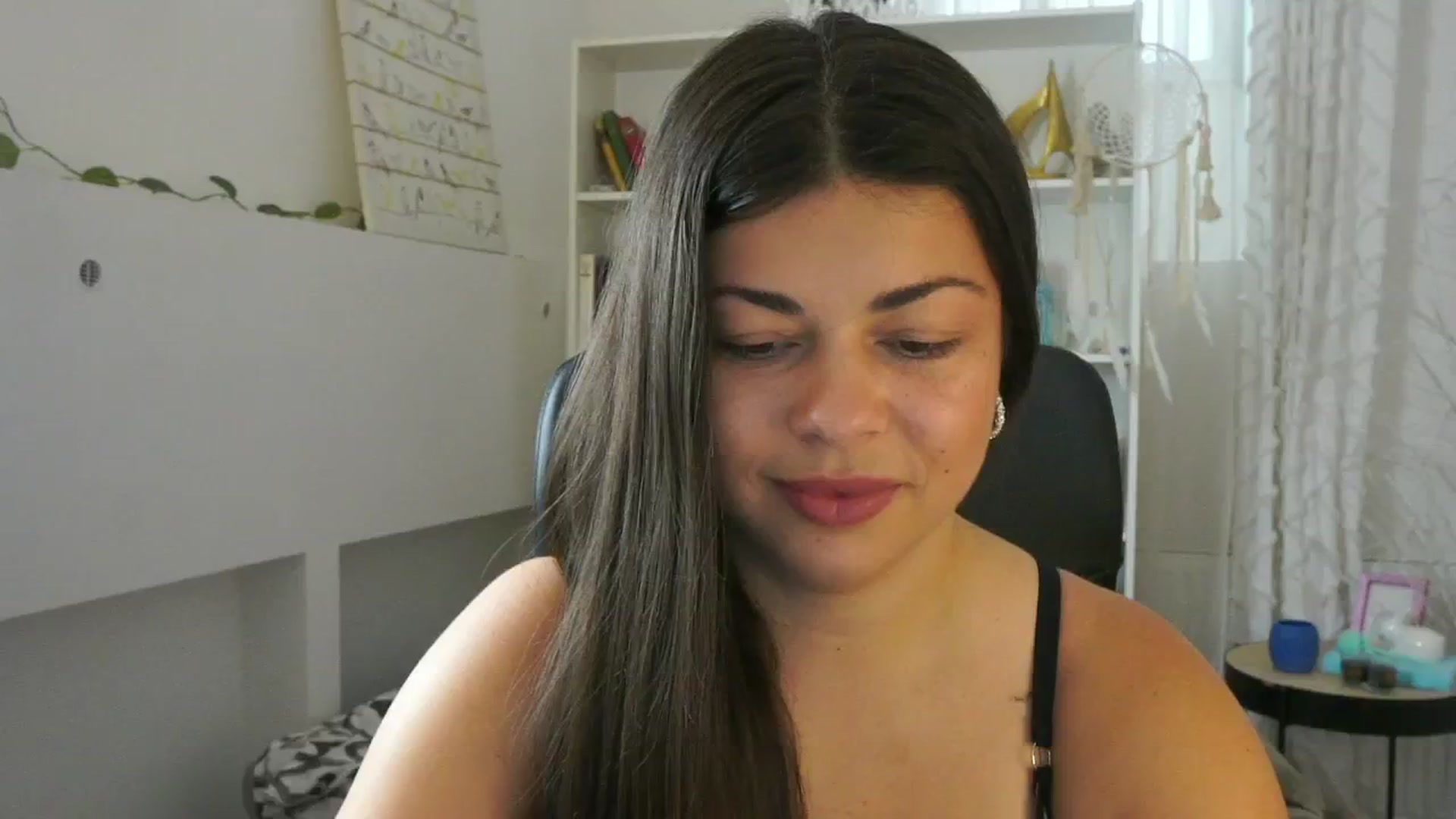 Gallery image thumbnail from Jaclyn__Case's myfreecams stream on, 07/18/2024, 09:57 image 8 of 20