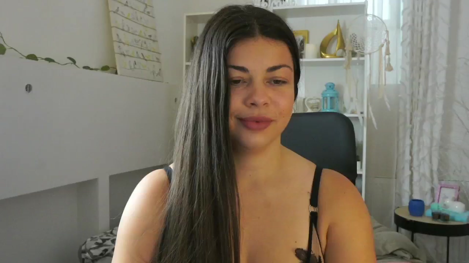 Gallery image thumbnail from Jaclyn__Case's myfreecams stream on, 07/18/2024, 09:57 image 4 of 20