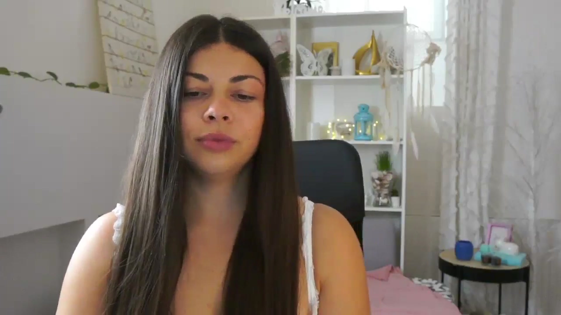 Gallery image thumbnail from Jaclyn__Case's myfreecams stream on, 07/19/2024, 09:23 image 12 of 20