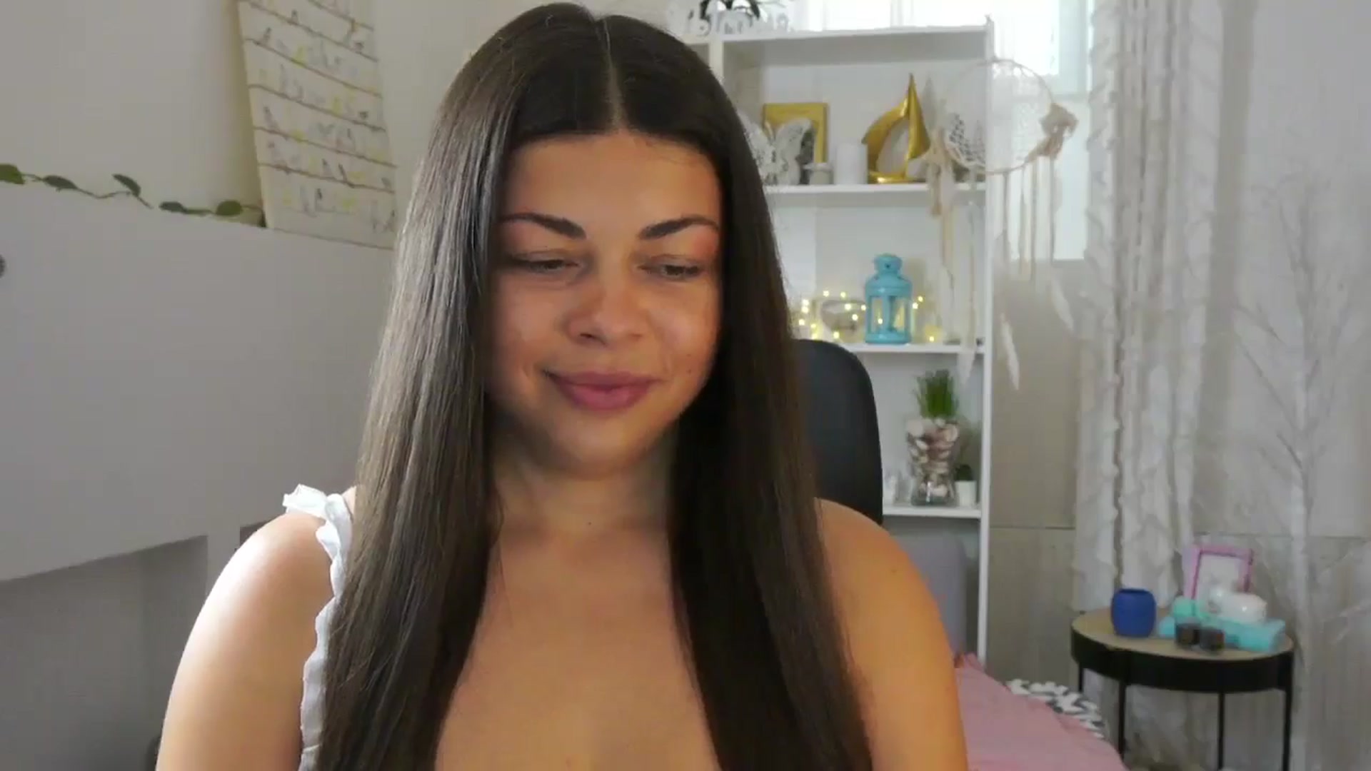 Gallery image thumbnail from Jaclyn__Case's myfreecams stream on, 07/19/2024, 09:23 image 4 of 20