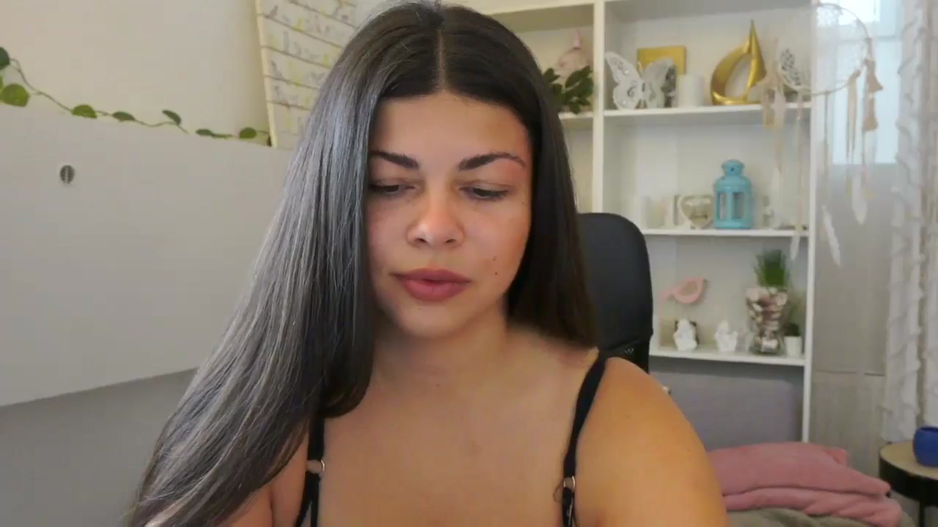 Gallery image thumbnail from Jaclyn__Case's myfreecams stream on, 07/21/2024, 08:54 image 5 of 20