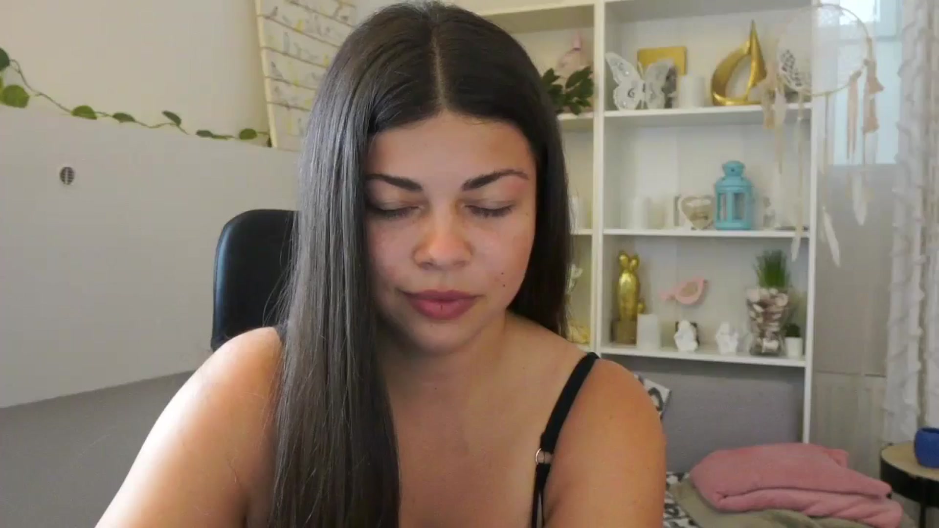 Gallery image thumbnail from Jaclyn__Case's myfreecams stream on, 07/21/2024, 08:54 image 14 of 20