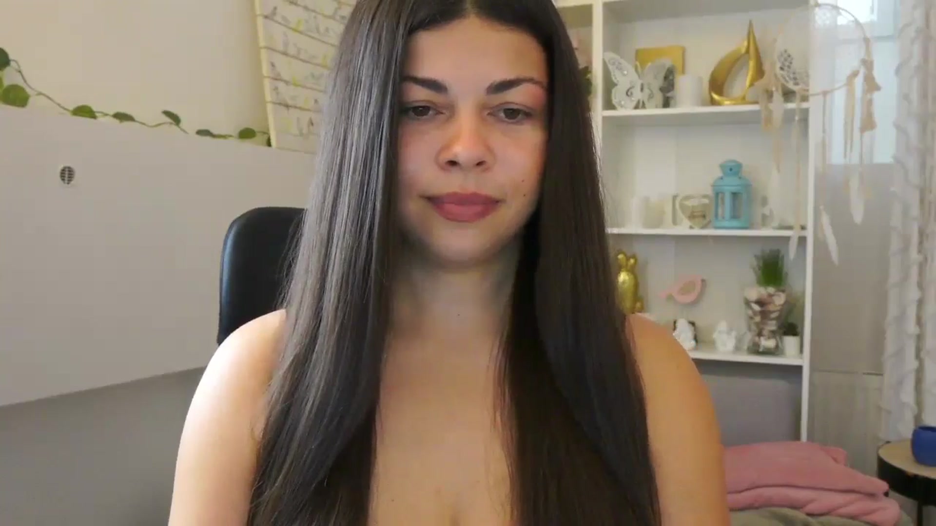 Gallery image thumbnail from Jaclyn__Case's myfreecams stream on, 07/21/2024, 08:54 image 17 of 20