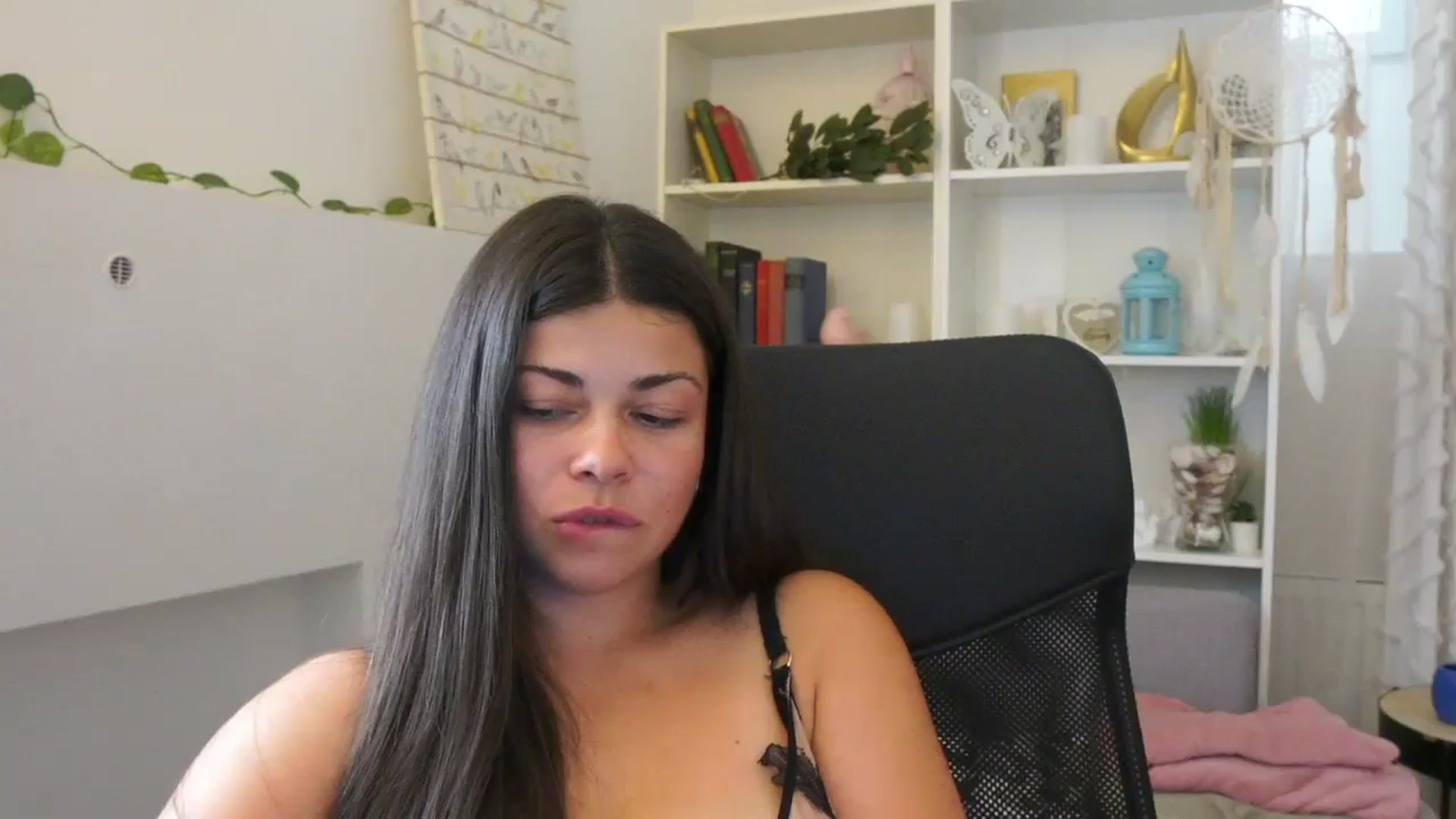 Gallery image thumbnail from Jaclyn__Case's myfreecams stream on, 07/21/2024, 13:10 image 20 of 20