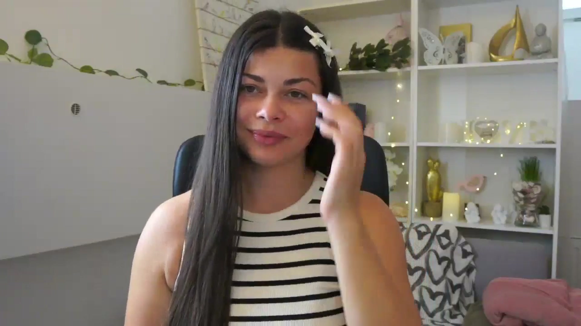 Gallery image thumbnail from Jaclyn__Case's myfreecams stream on, 07/25/2024, 11:52 image 4 of 20