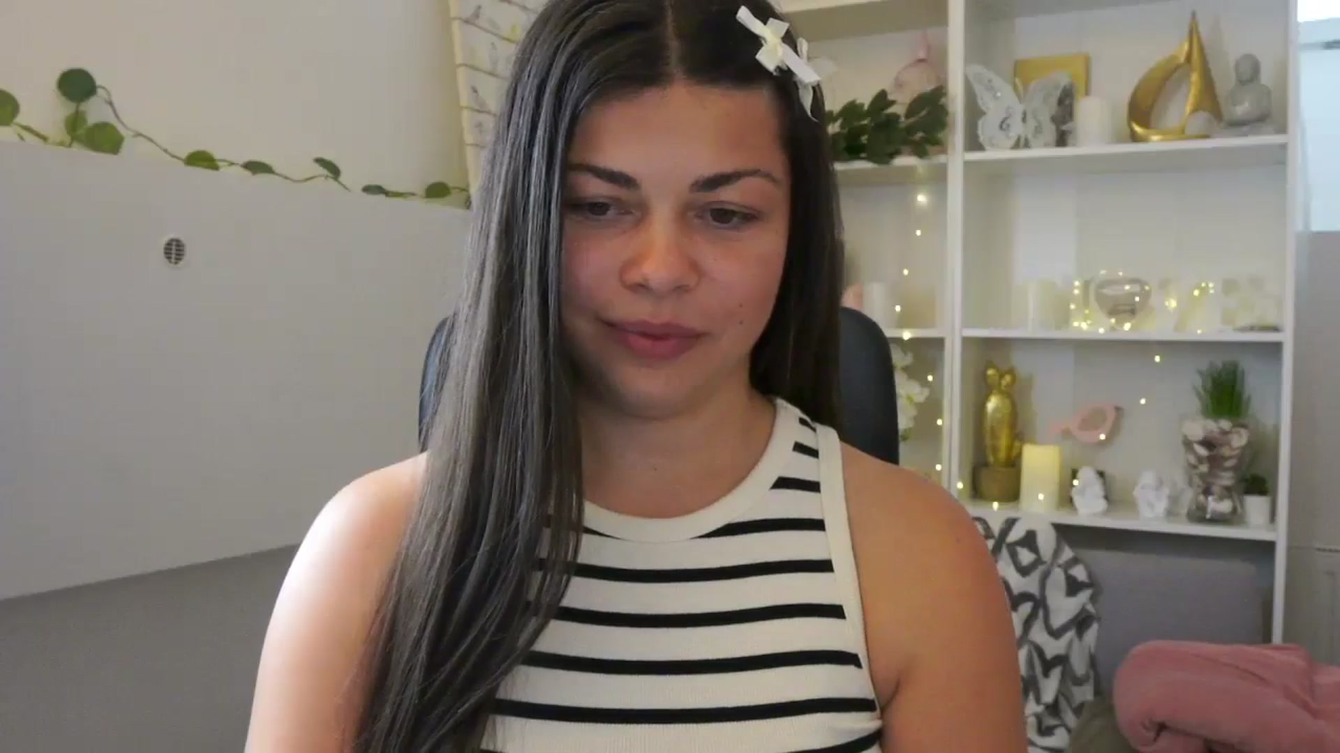Gallery image thumbnail from Jaclyn__Case's myfreecams stream on, 07/25/2024, 11:52 image 8 of 20