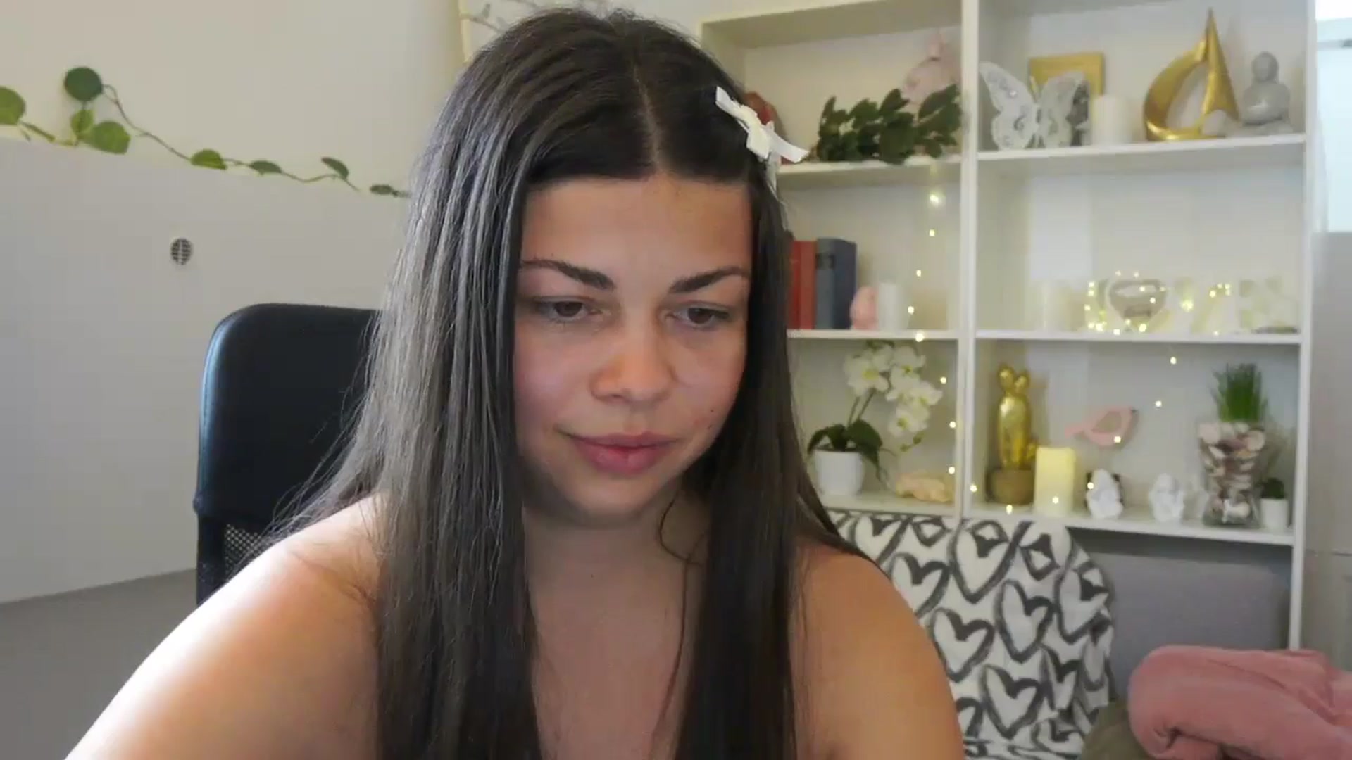 Gallery image thumbnail from Jaclyn__Case's myfreecams stream on, 07/25/2024, 13:12 image 18 of 20