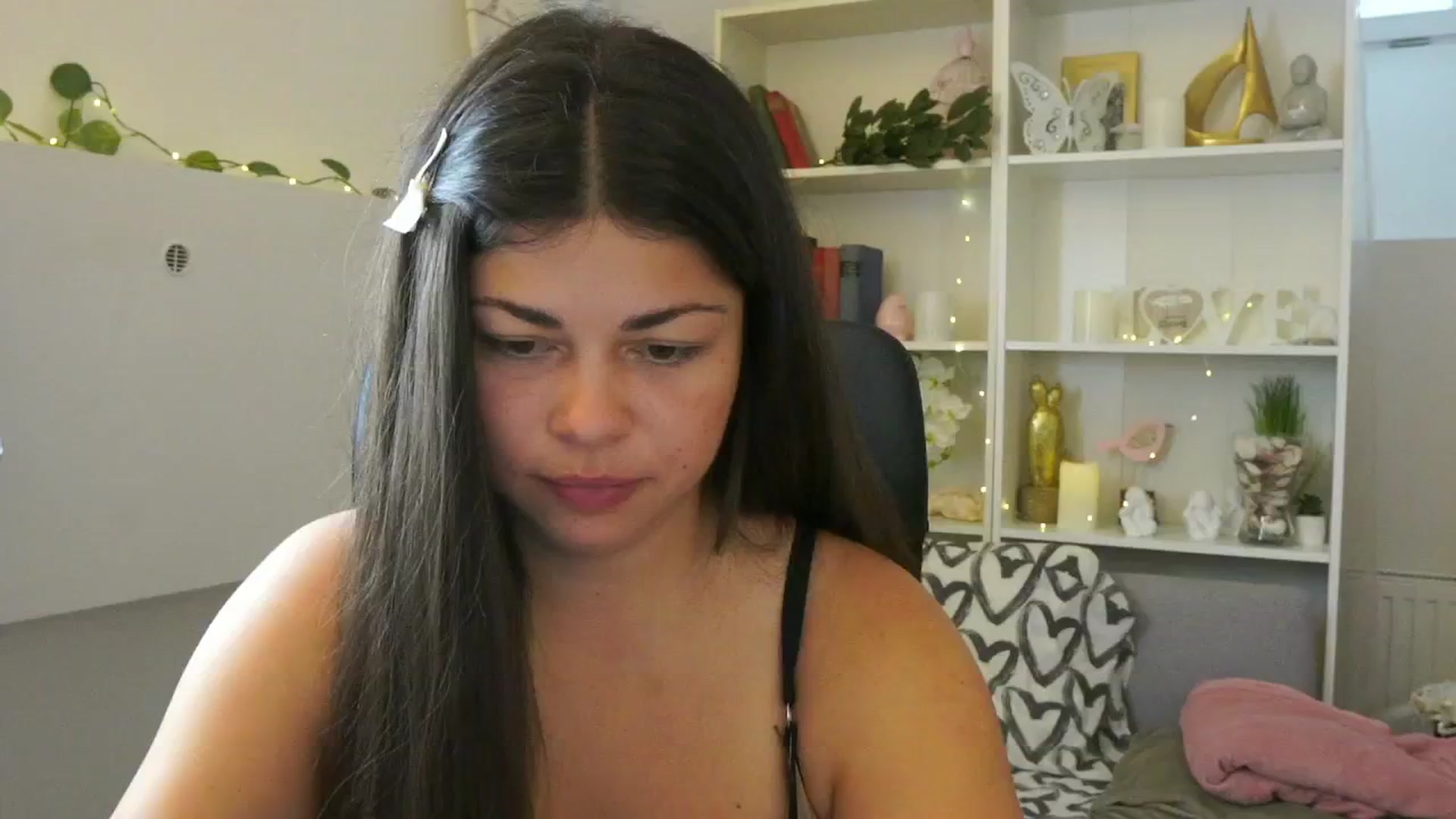 Gallery image thumbnail from Jaclyn__Case's myfreecams stream on, 07/26/2024, 10:01 image 15 of 20