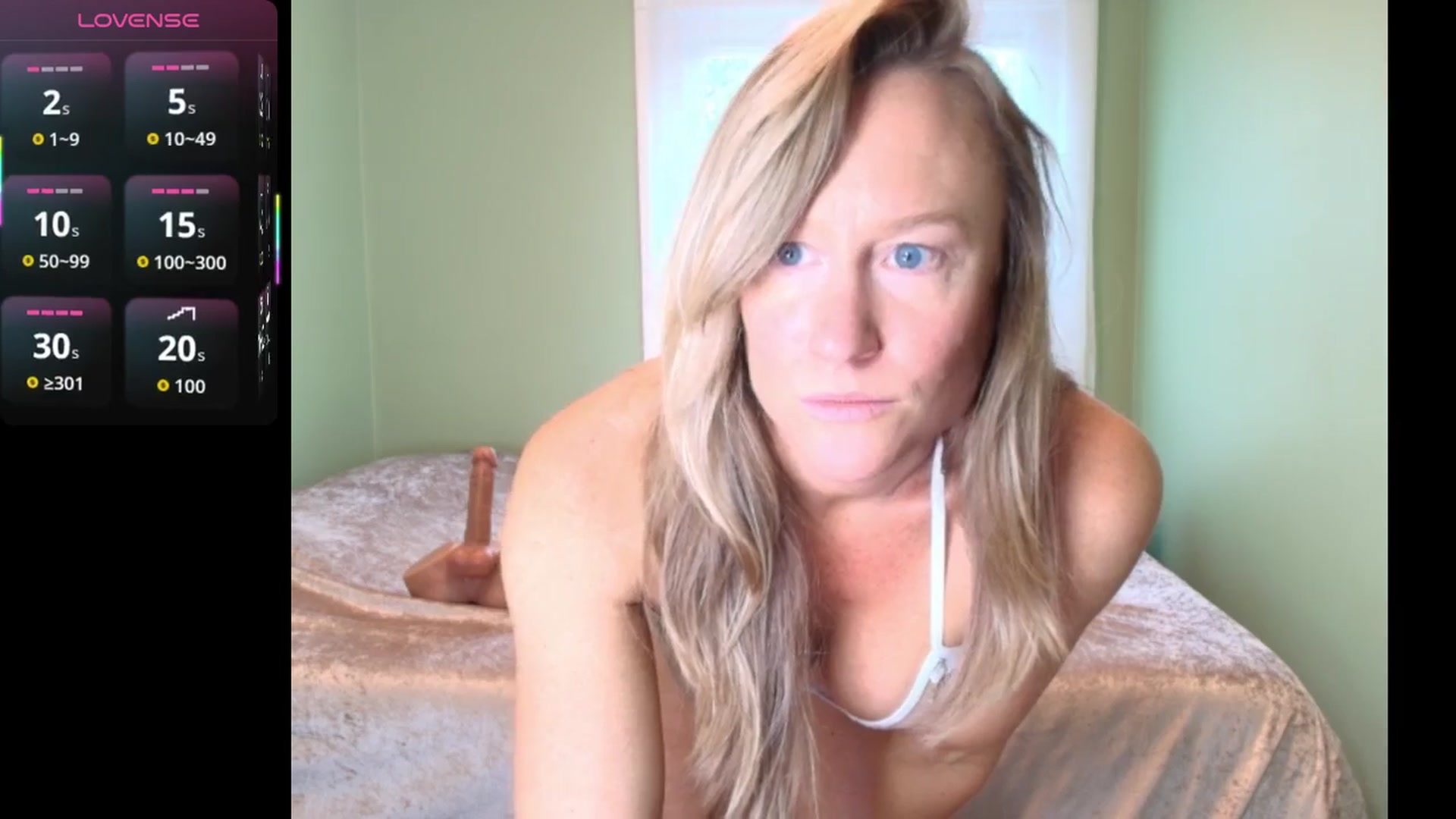 Gallery image thumbnail from JadeAmaryllis's myfreecams stream on, 11/21/2025, 17:09 image 13 of 20