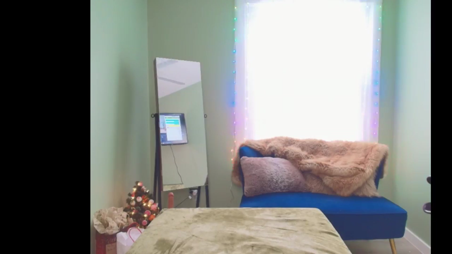 Gallery image thumbnail from JadeAmaryllis's myfreecams stream on, 12/09/2025, 17:36 image 20 of 20