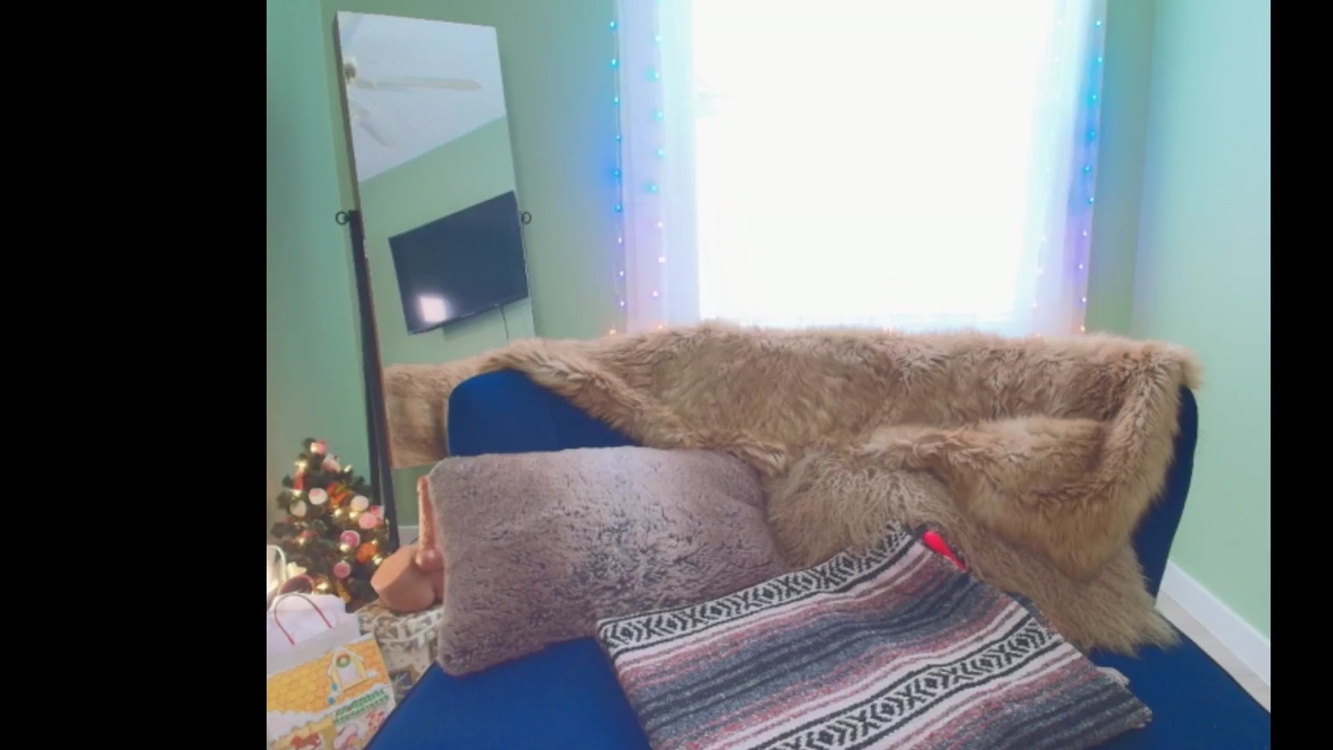 Gallery image thumbnail from JadeAmaryllis's myfreecams stream on, 12/10/2025, 19:28 image 9 of 20