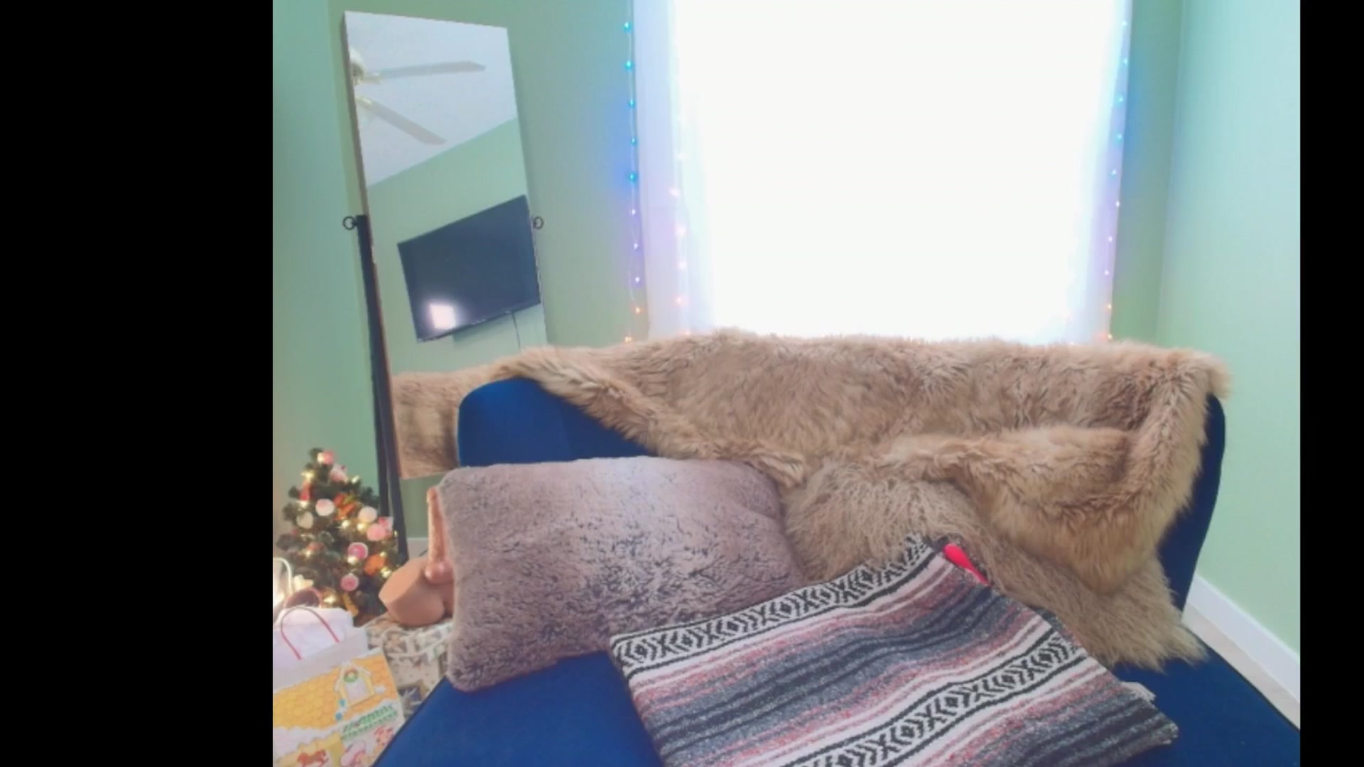 Gallery image thumbnail from JadeAmaryllis's myfreecams stream on, 12/10/2025, 19:28 image 8 of 20