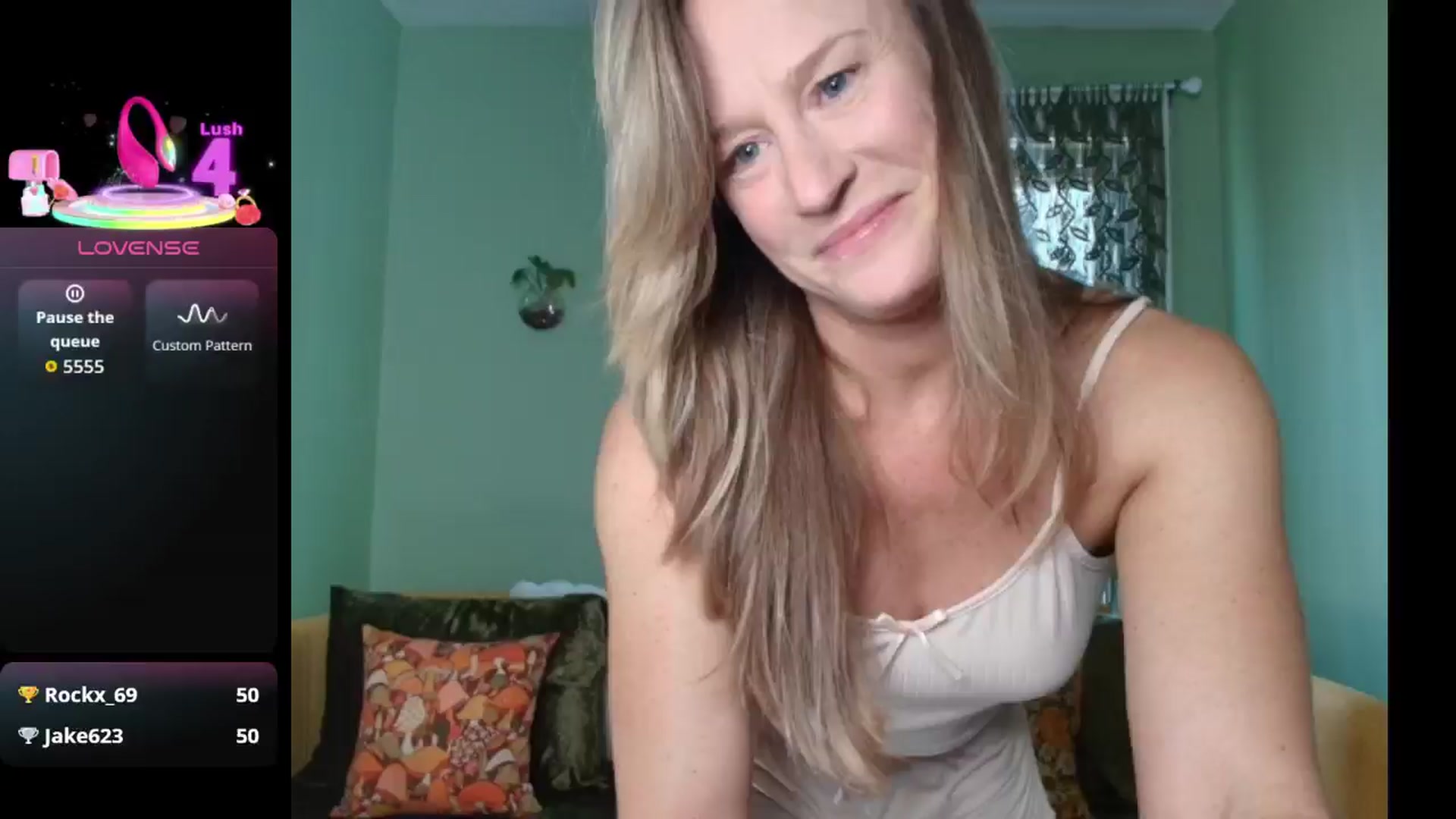 Gallery image thumbnail from JadeAmaryllis's myfreecams stream on, 12/19/2025, 15:56 image 17 of 20