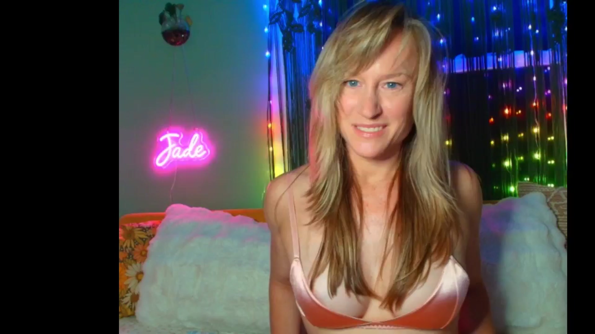 Gallery image thumbnail from JadeAmaryllis's myfreecams stream on, 01/14/2026, 12:44 image 16 of 20